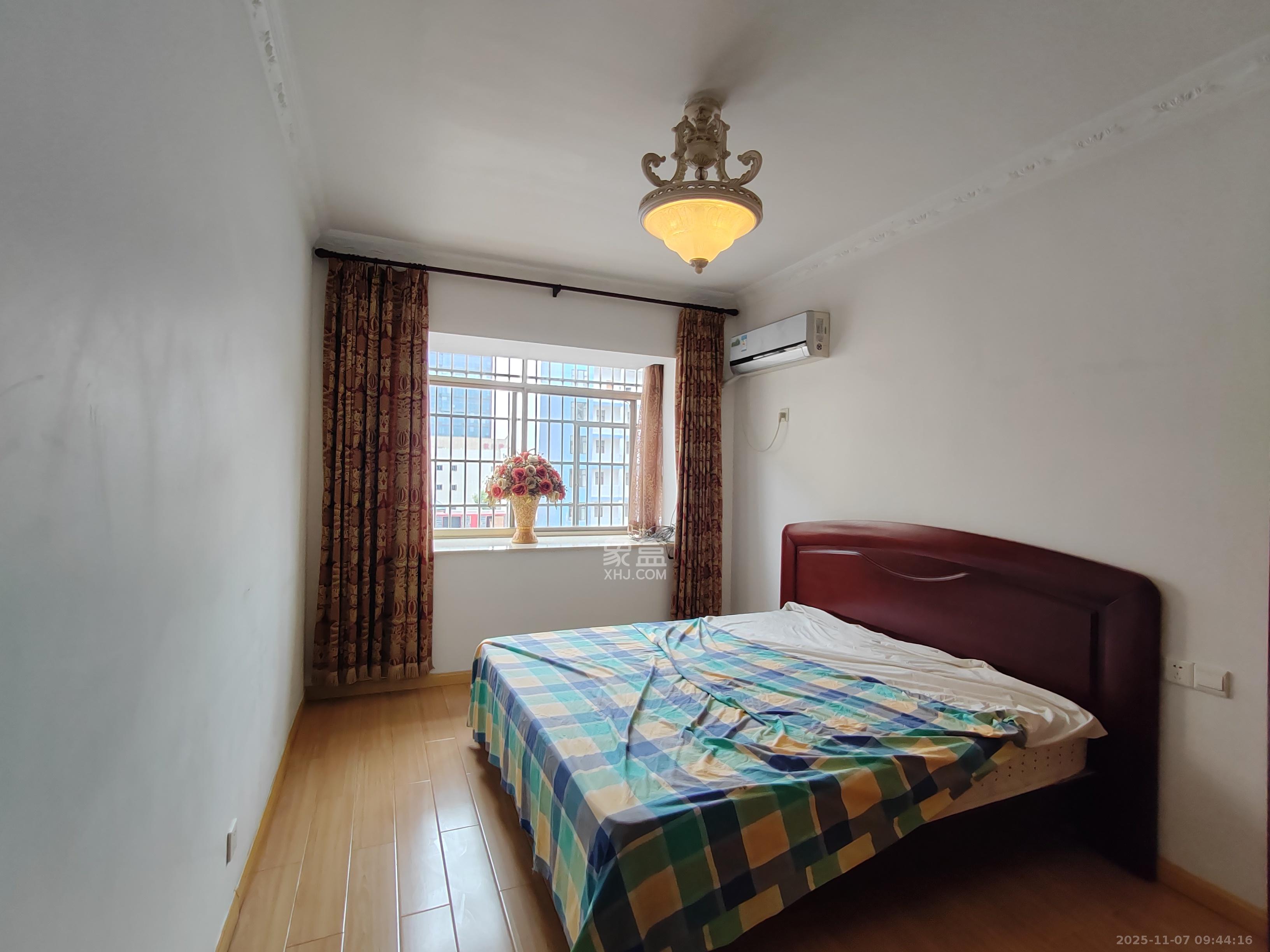 湘绣城  5室3厅2卫    2600.0元/月室内图