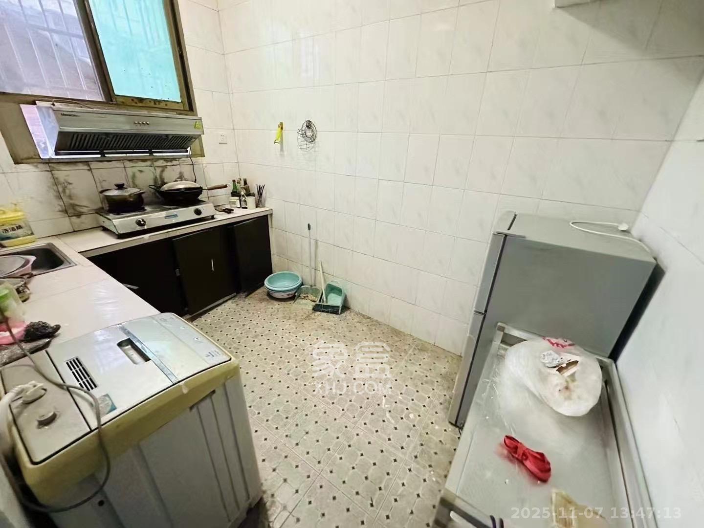 祝威岗散盘  1室0厅0卫    1500.0元/月室内图