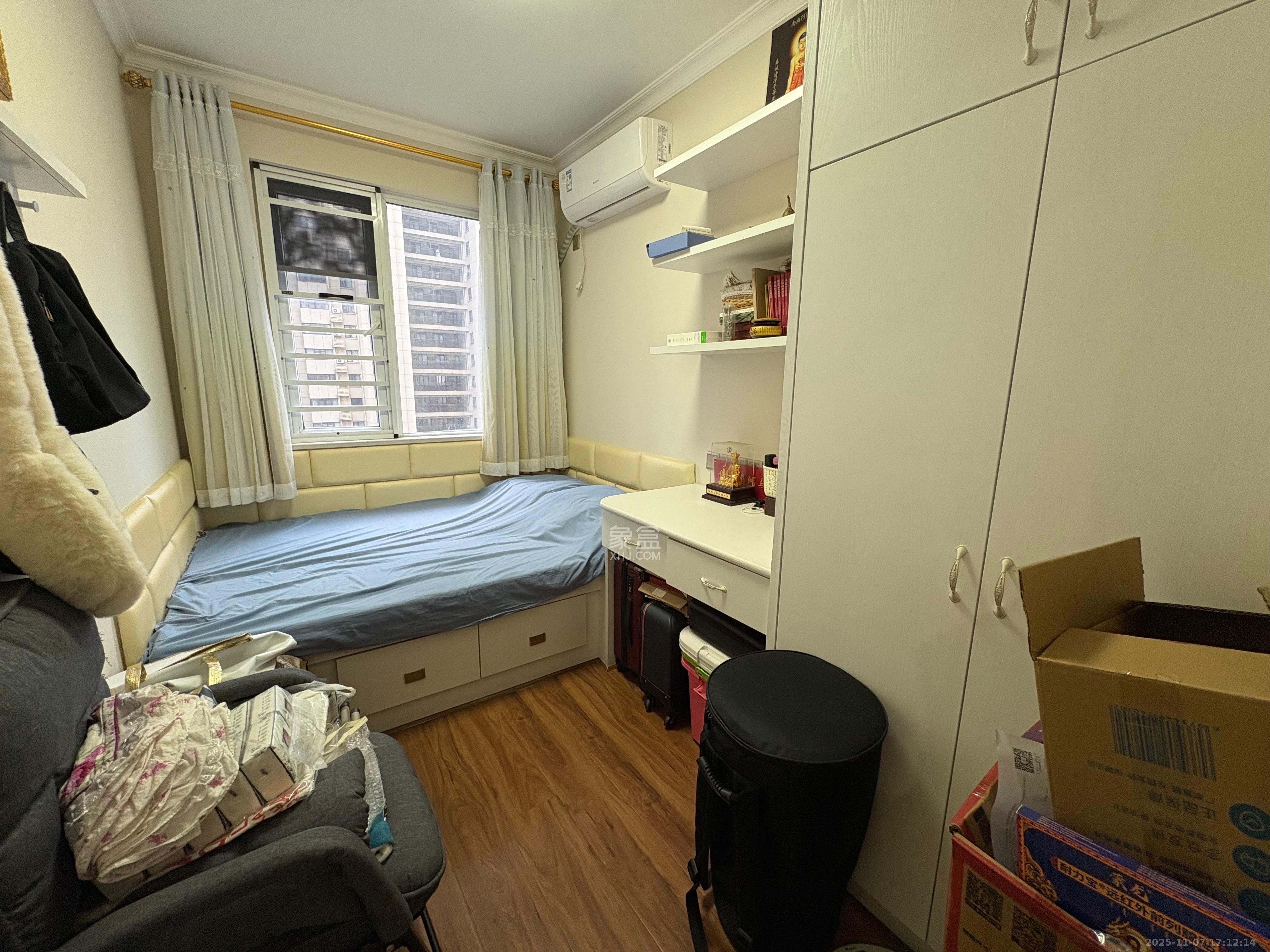 芙蓉万国城MOMA(卓越汇富苑) 3室2厅2卫 3000.0元/月 芙蓉万国城MOMA(卓越汇富苑) 3室2厅2卫 3000.0元/月室内图