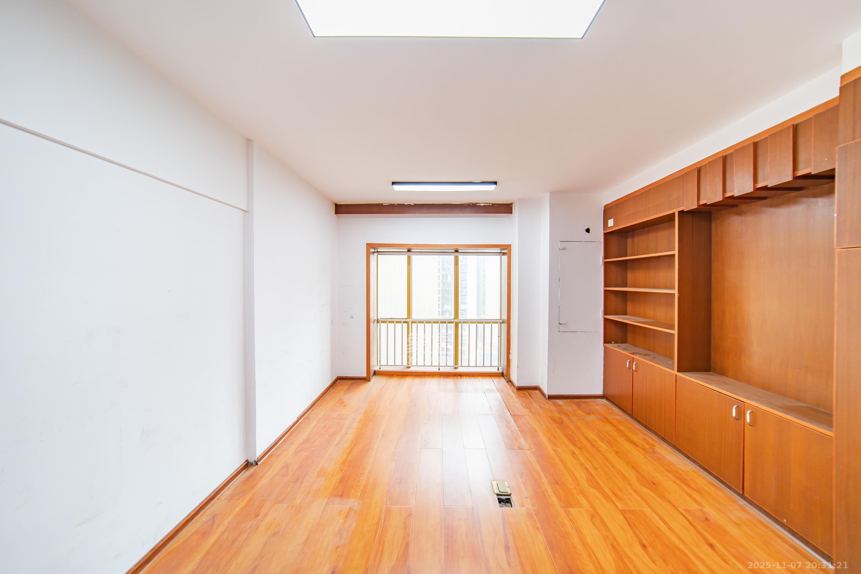 天健芙蓉盛世一期  1室0厅1卫    30.2万