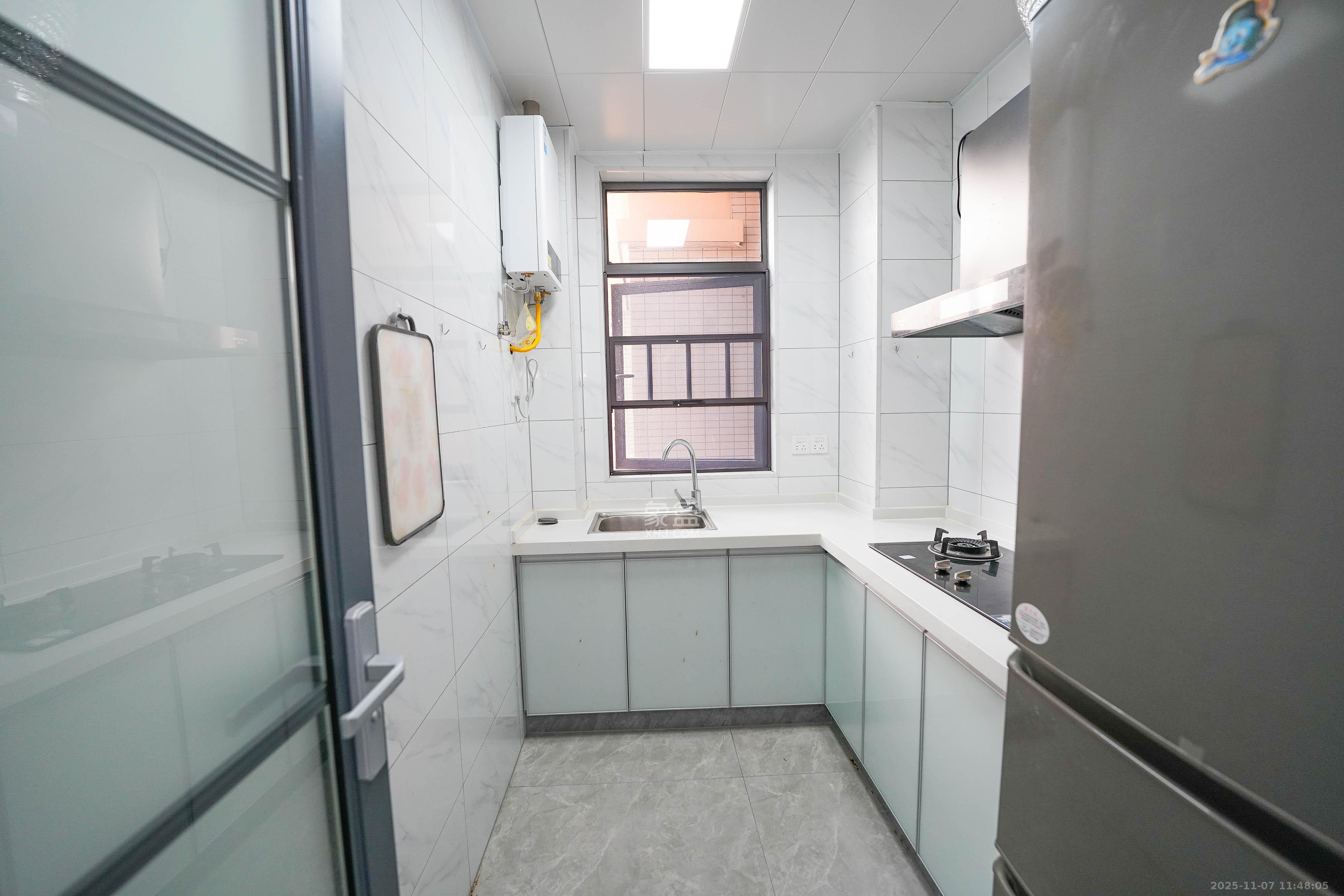 福天藏郡院子  3室2厅1卫    2000.0元/月室内图