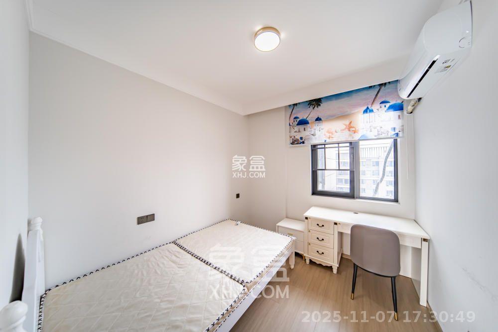 华润凯旋门一期 4室2厅2卫 3200.0元/月 华润凯旋门一期 4室2厅2卫 3200.0元/月室内图