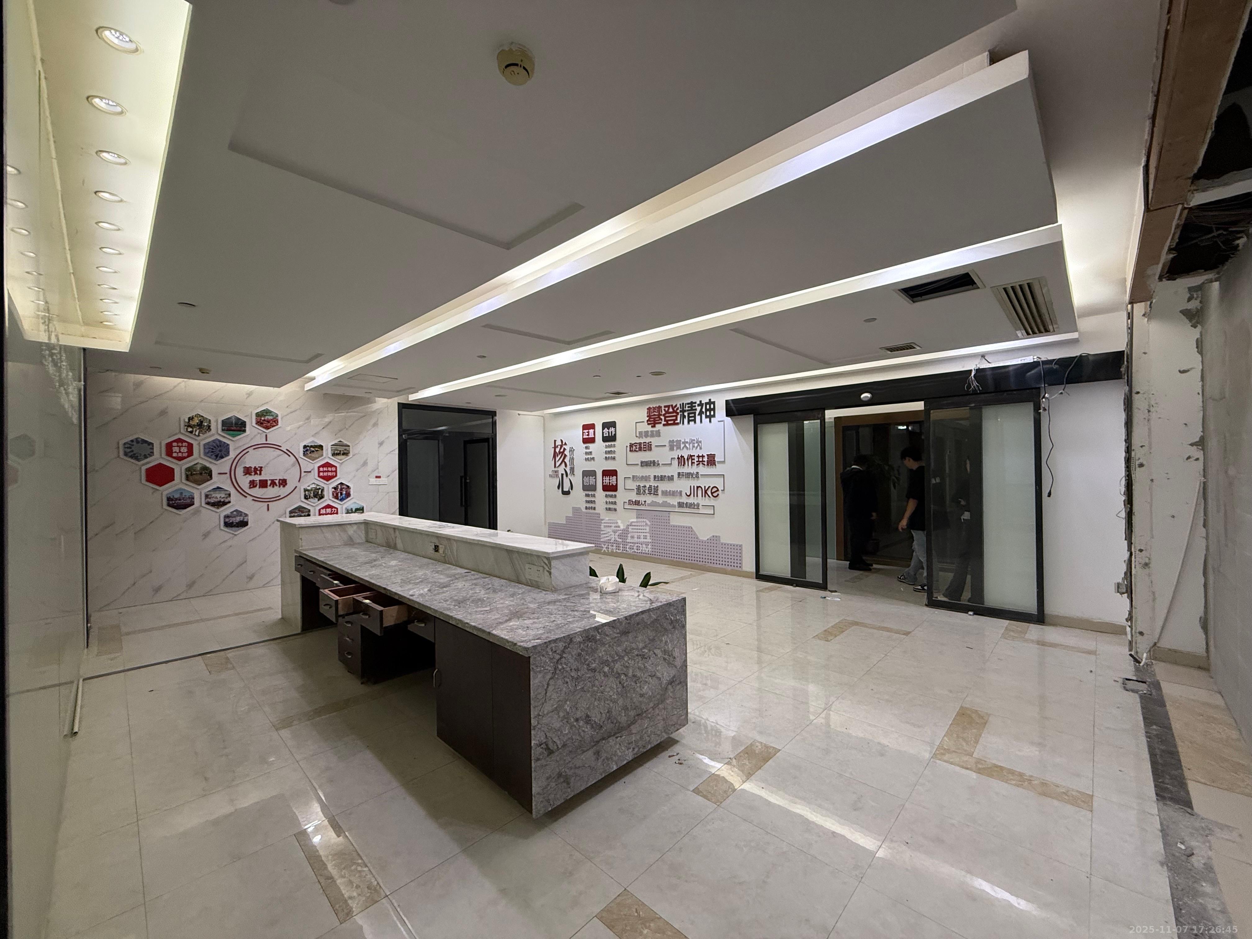 金科时代中心   300.0㎡      6000.0元/月室内图