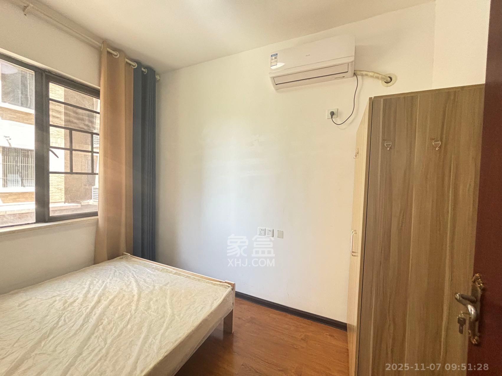 中南红领邦（红星嘉和苑）  3室2厅1卫    2000.0元/月室内图