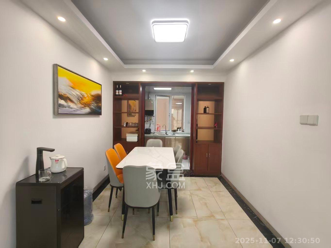 恒广国际景园一二区  3室2厅2卫    2500.0元/月室内图