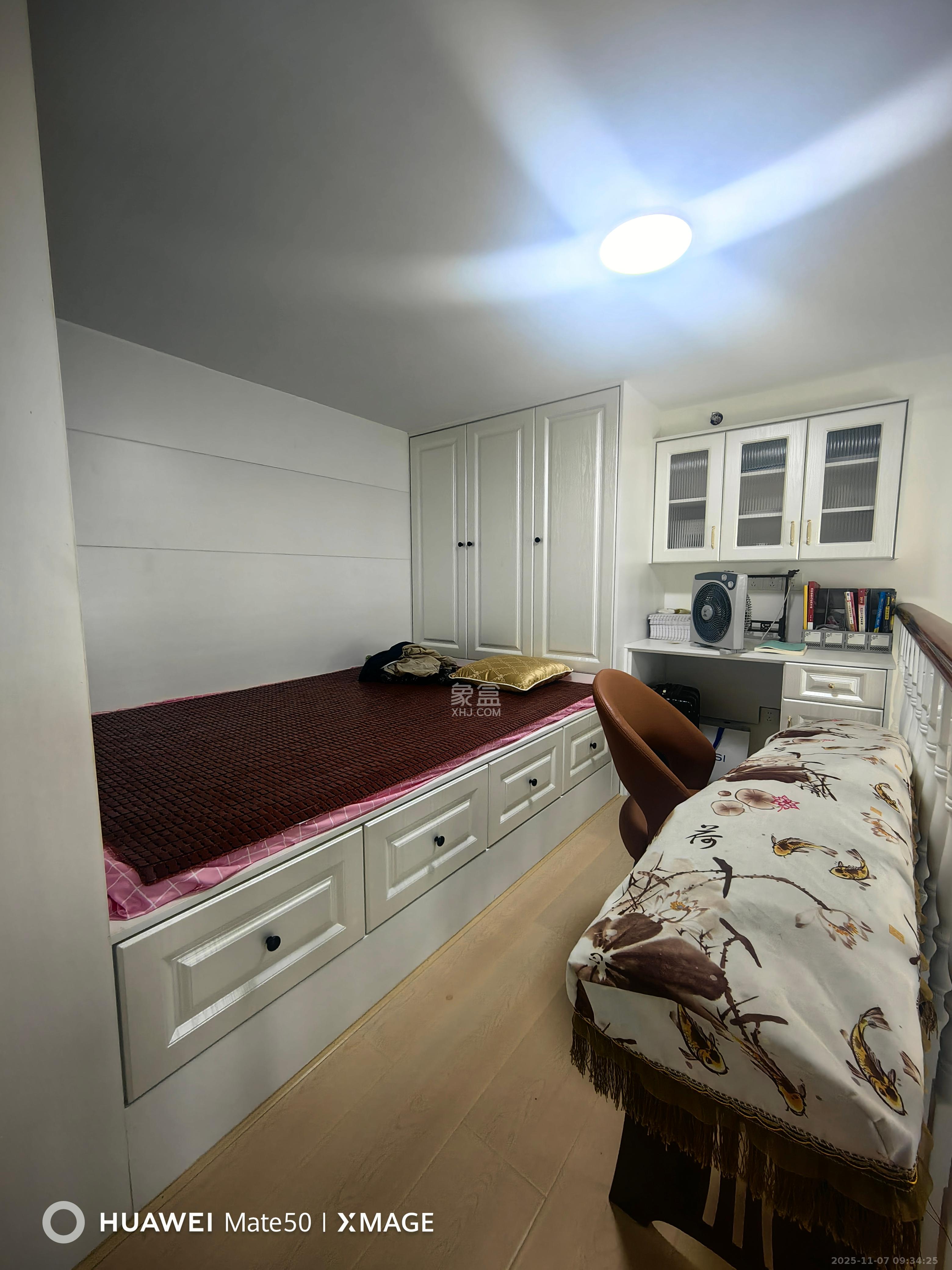 卓越中寰 2室1厅1卫 2600.0元/月 卓越中寰 2室1厅1卫 2600.0元/月室内图