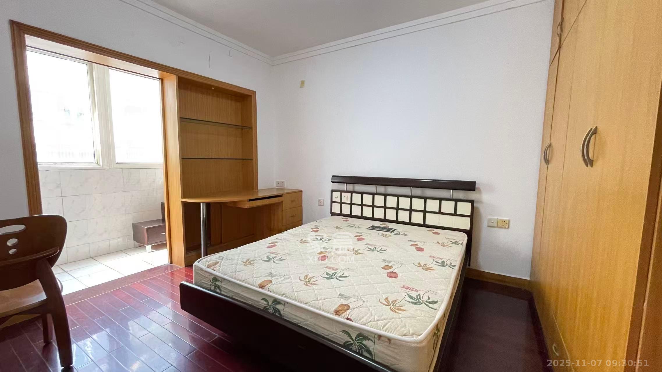 芙蓉苑 2室2厅1卫 2200.0元/月 芙蓉苑 2室2厅1卫 2200.0元/月室内图