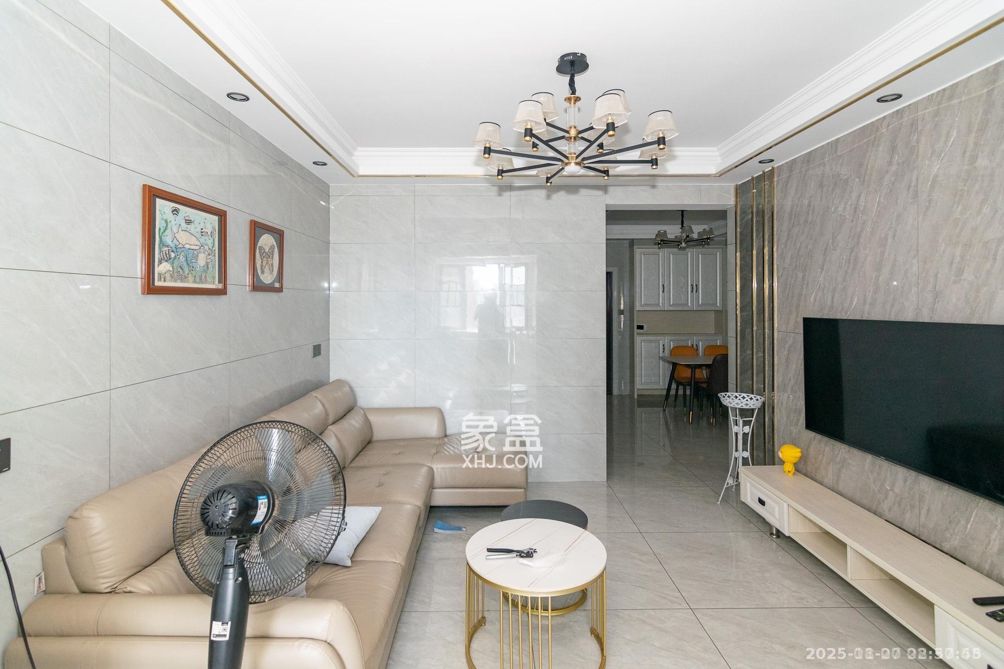 金地三千府(金地湖山樾、金地自在城) 3室2厅1卫 2000.0元/月 金地三千府(金地湖山樾、金地自在城) 3室2厅1卫 2000.0元/月室内图