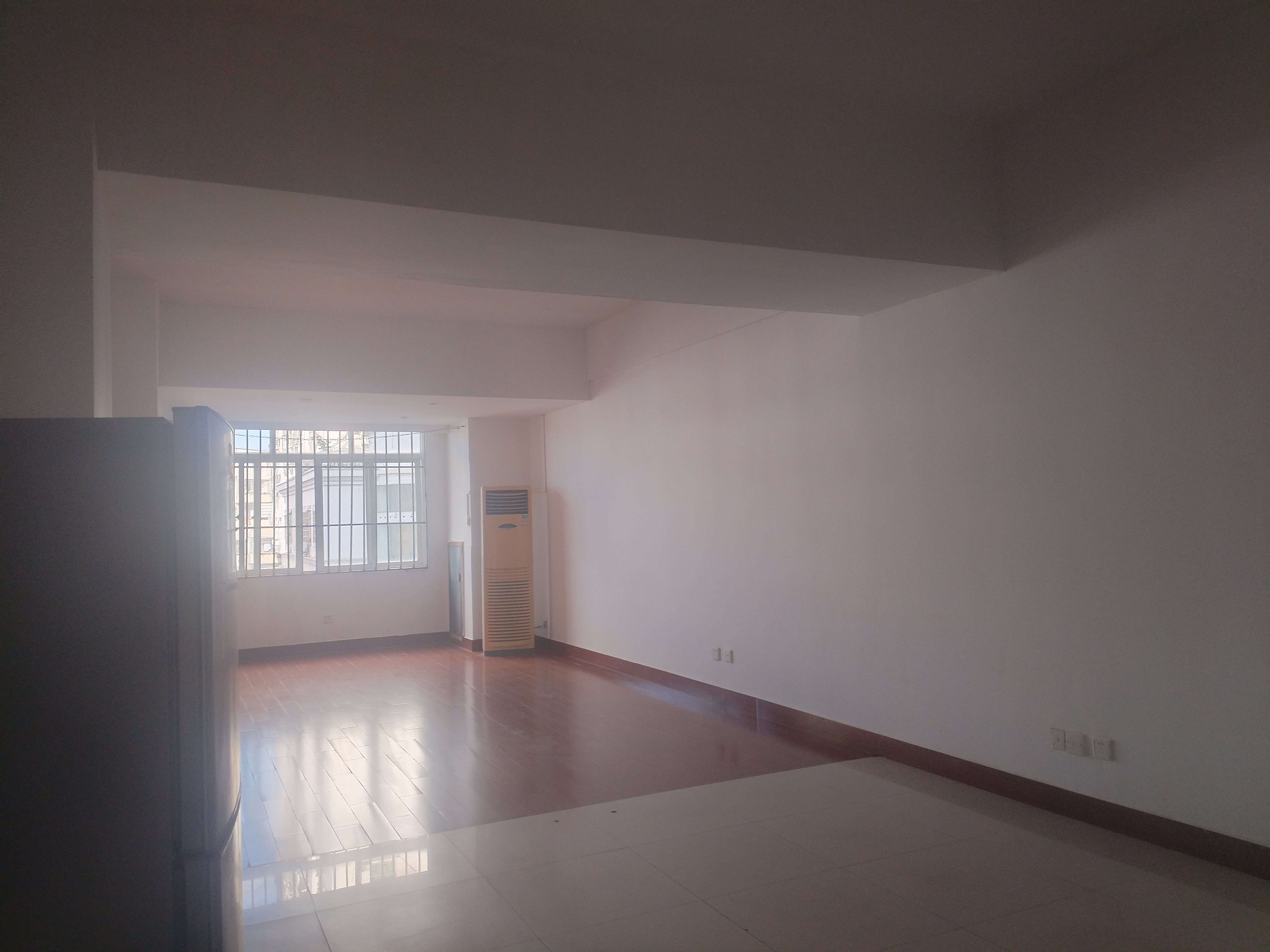 世纪生活港  1室0厅0卫    1500.0元/月室内图