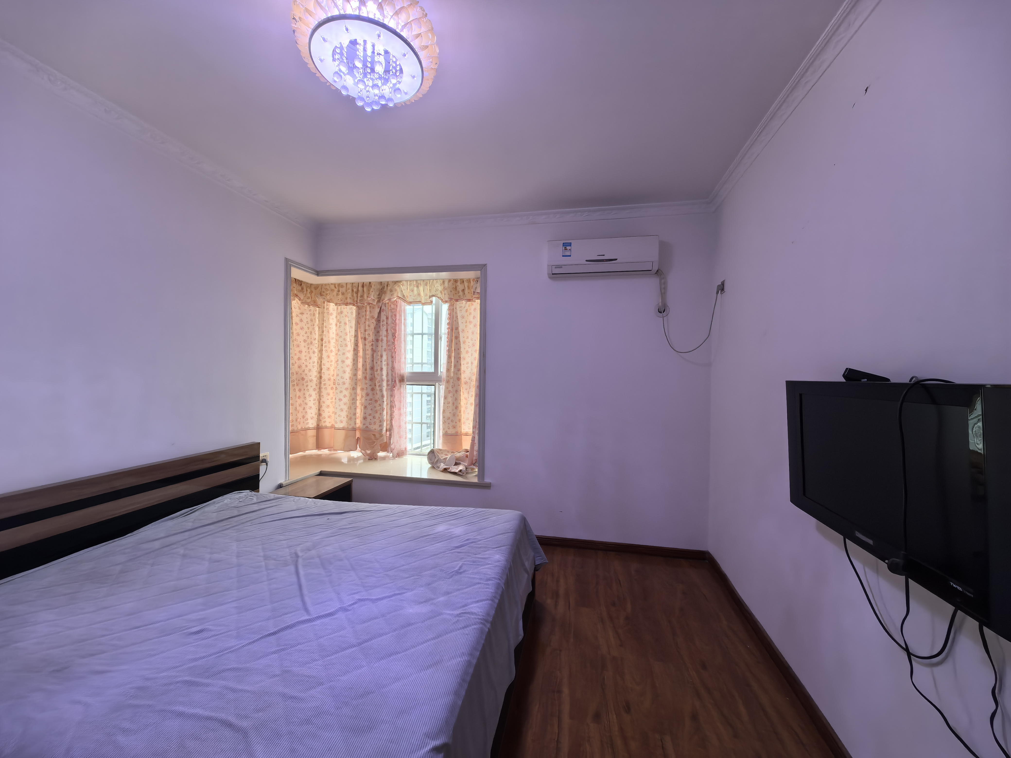 熙城春天  3室2厅2卫    52.8万客厅