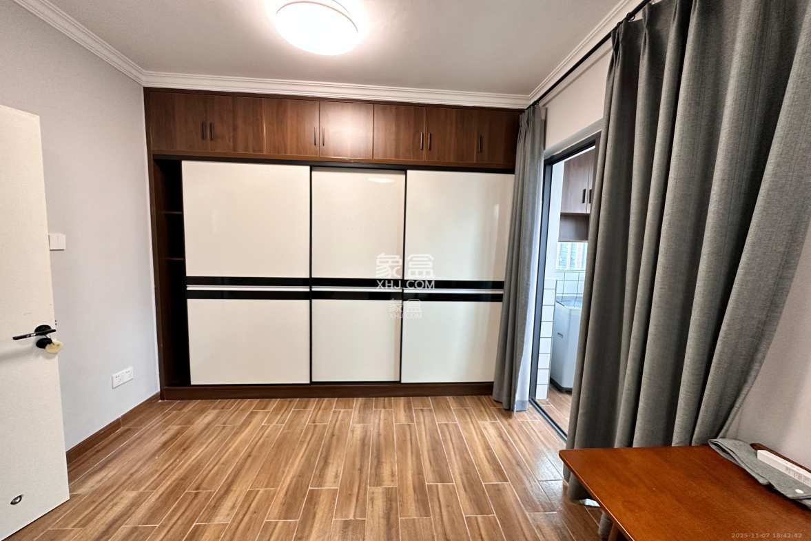 吉泰园安置小区 1室1厅1卫 2400.0元/月 吉泰园安置小区 1室1厅1卫 2400.0元/月室内图