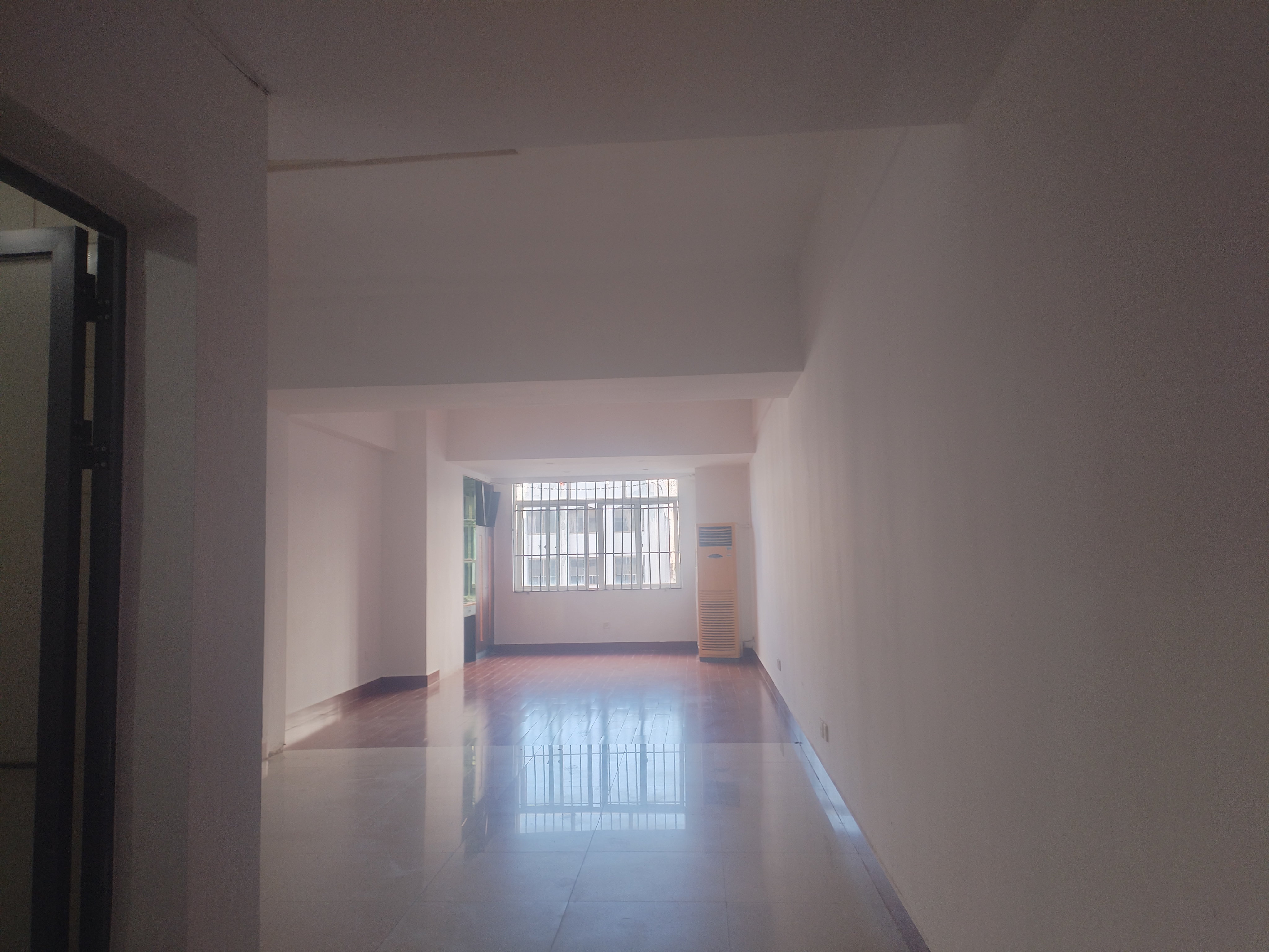 世纪生活港  1室0厅0卫    1500.0元/月室内图