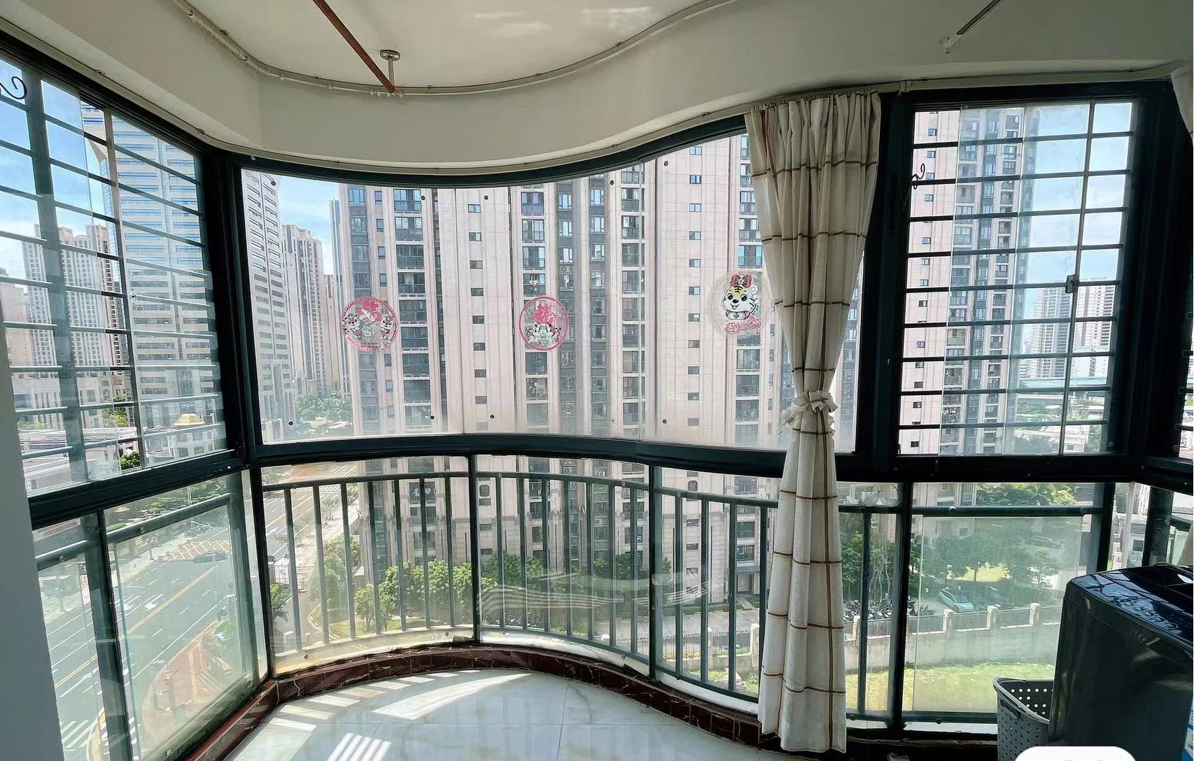 星华佳园  1室2厅2卫    3200.0元/月室内图