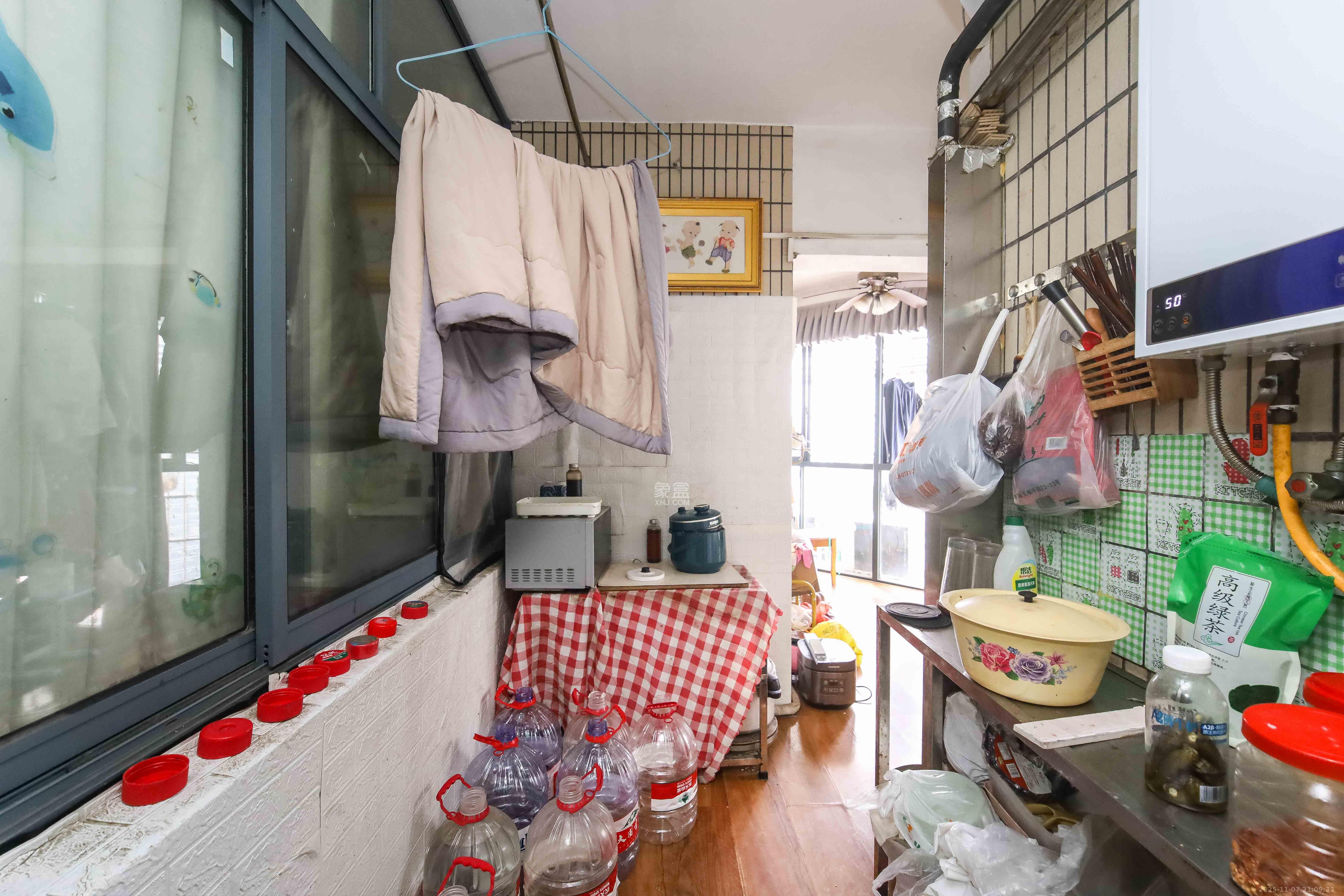 东方银座(东方摩卡) 4室0厅0卫 43.8万 东方银座(东方摩卡) 4室0厅0卫 43.8万阳台