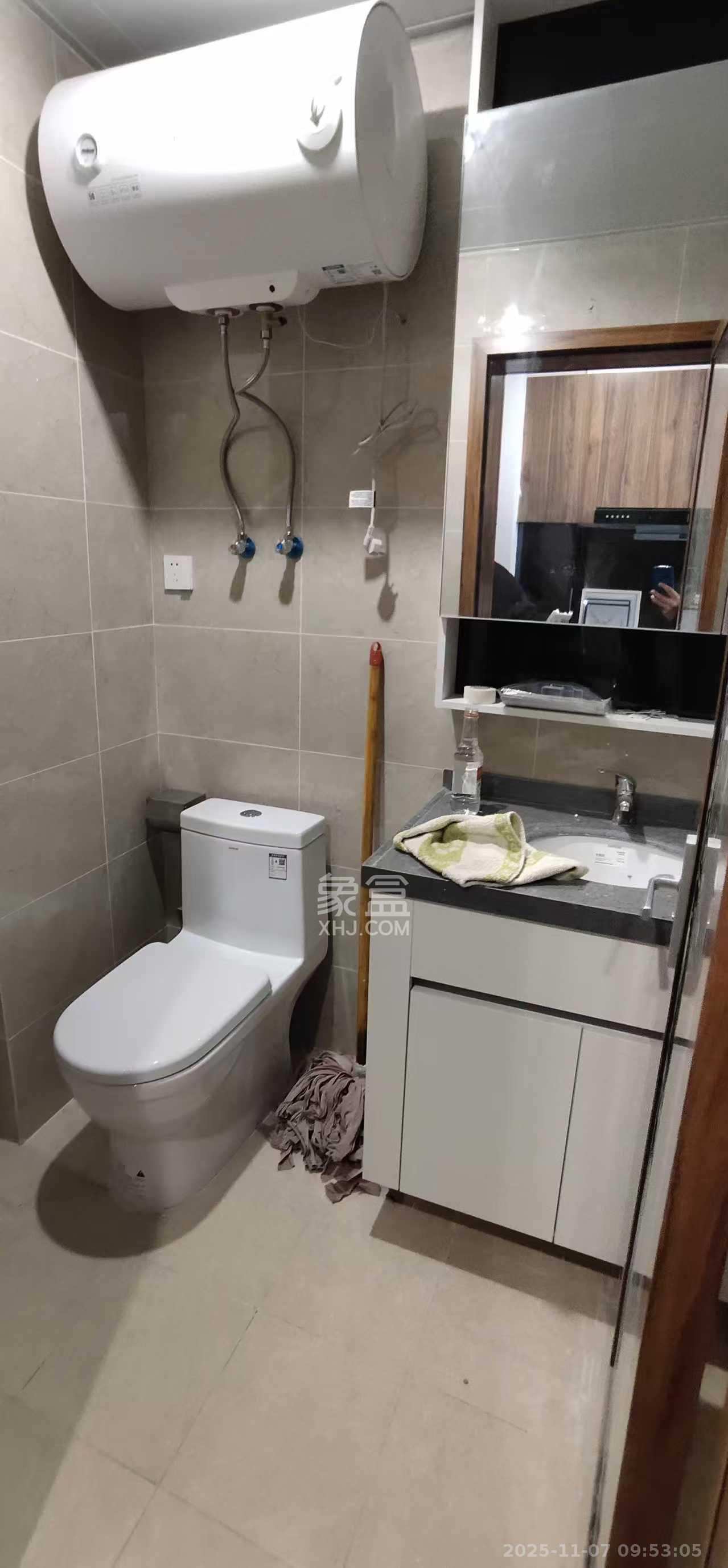 荣泰广场  1室1厅1卫    1000.0元/月室内图