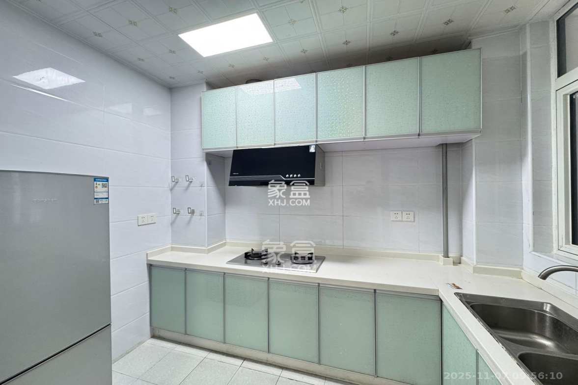 金鼎公园尚 2室2厅1卫 2000.0元/月 金鼎公园尚 2室2厅1卫 2000.0元/月室内图