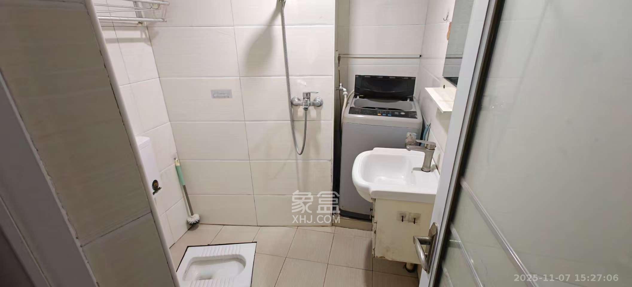 湖韵佳苑  1室1厅1卫    1500.0元/月室内图