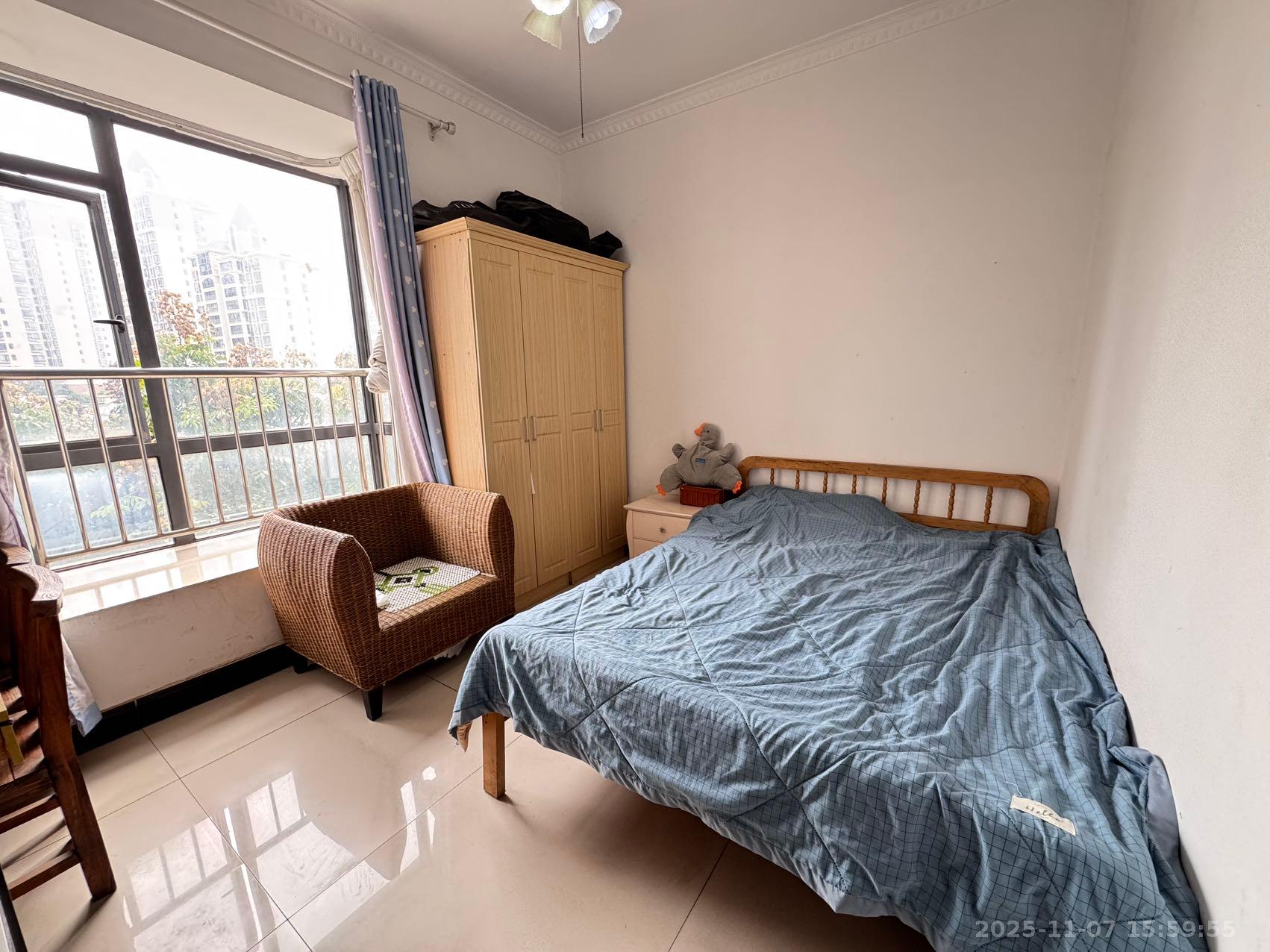 华晨御园 2室2厅1卫 1500.0元/月 华晨御园 2室2厅1卫 1500.0元/月室内图