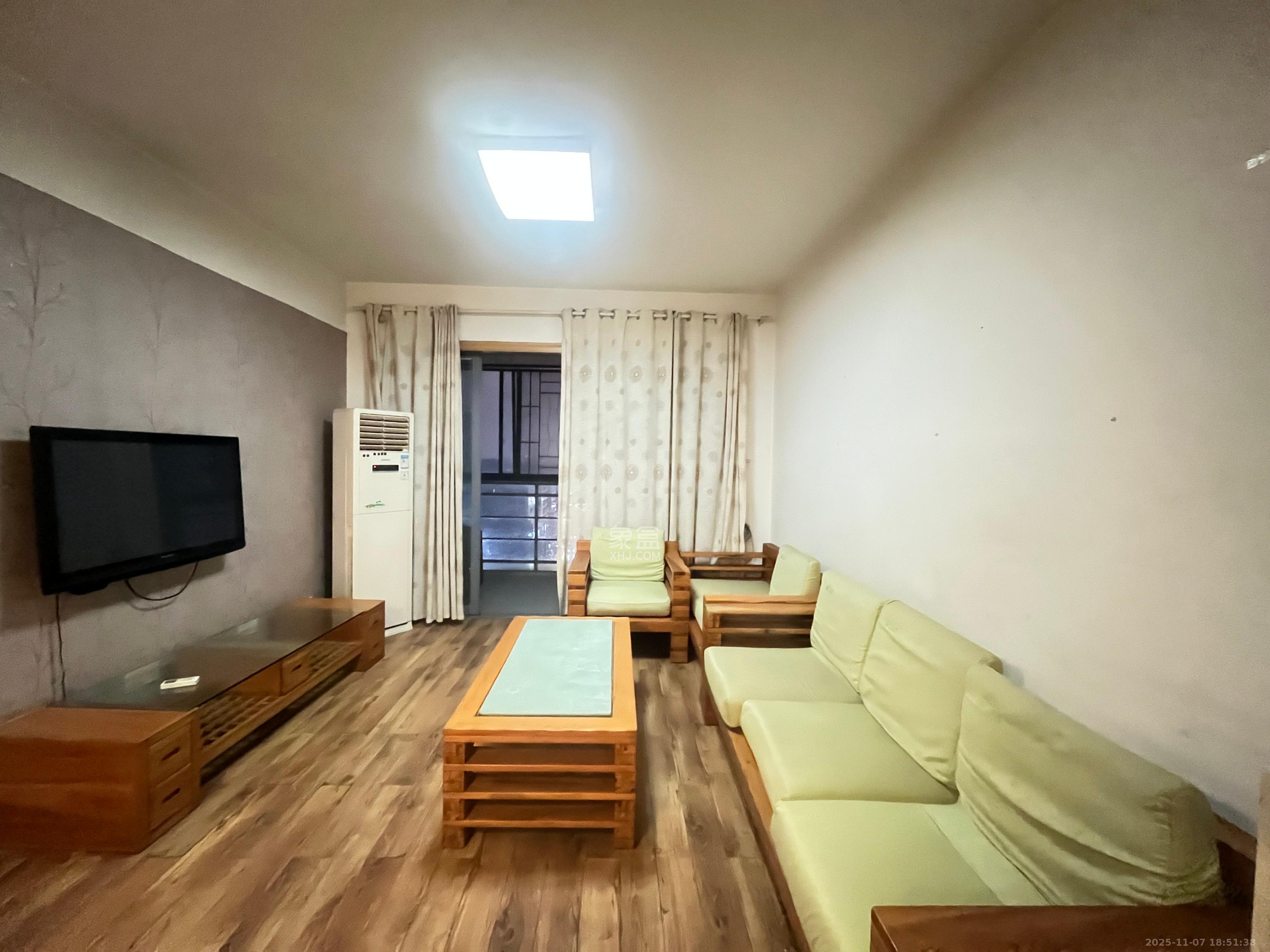 银港水晶城  2室2厅1卫    2200.0元/月室内图