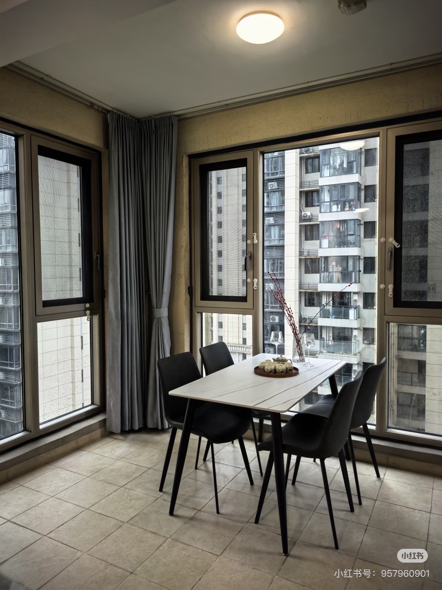 星华海岸城三期  2室2厅2卫    2300.0元/月室内图