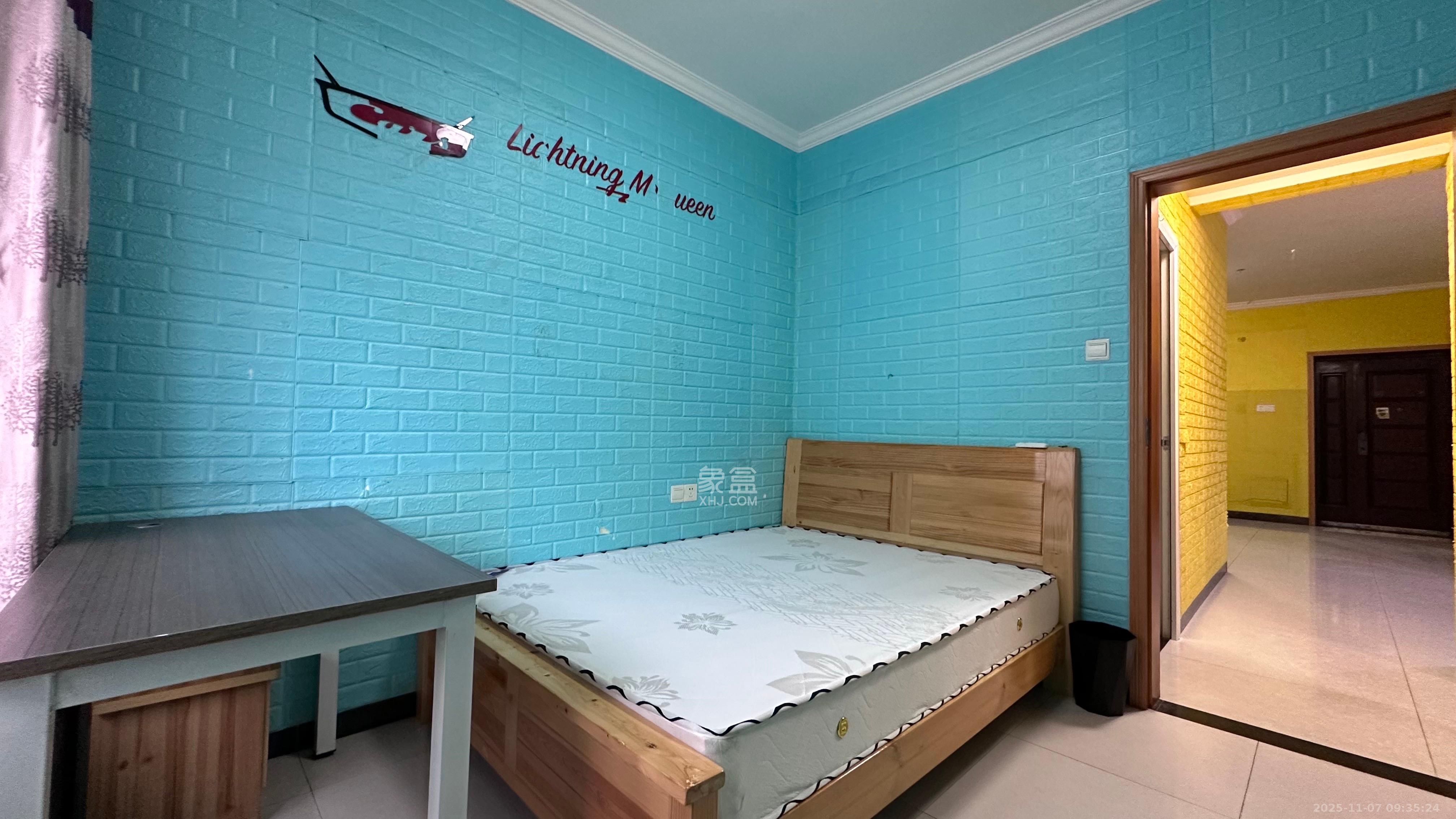 茶山馨苑 3室2厅1卫 2300.0元/月 茶山馨苑 3室2厅1卫 2300.0元/月室内图