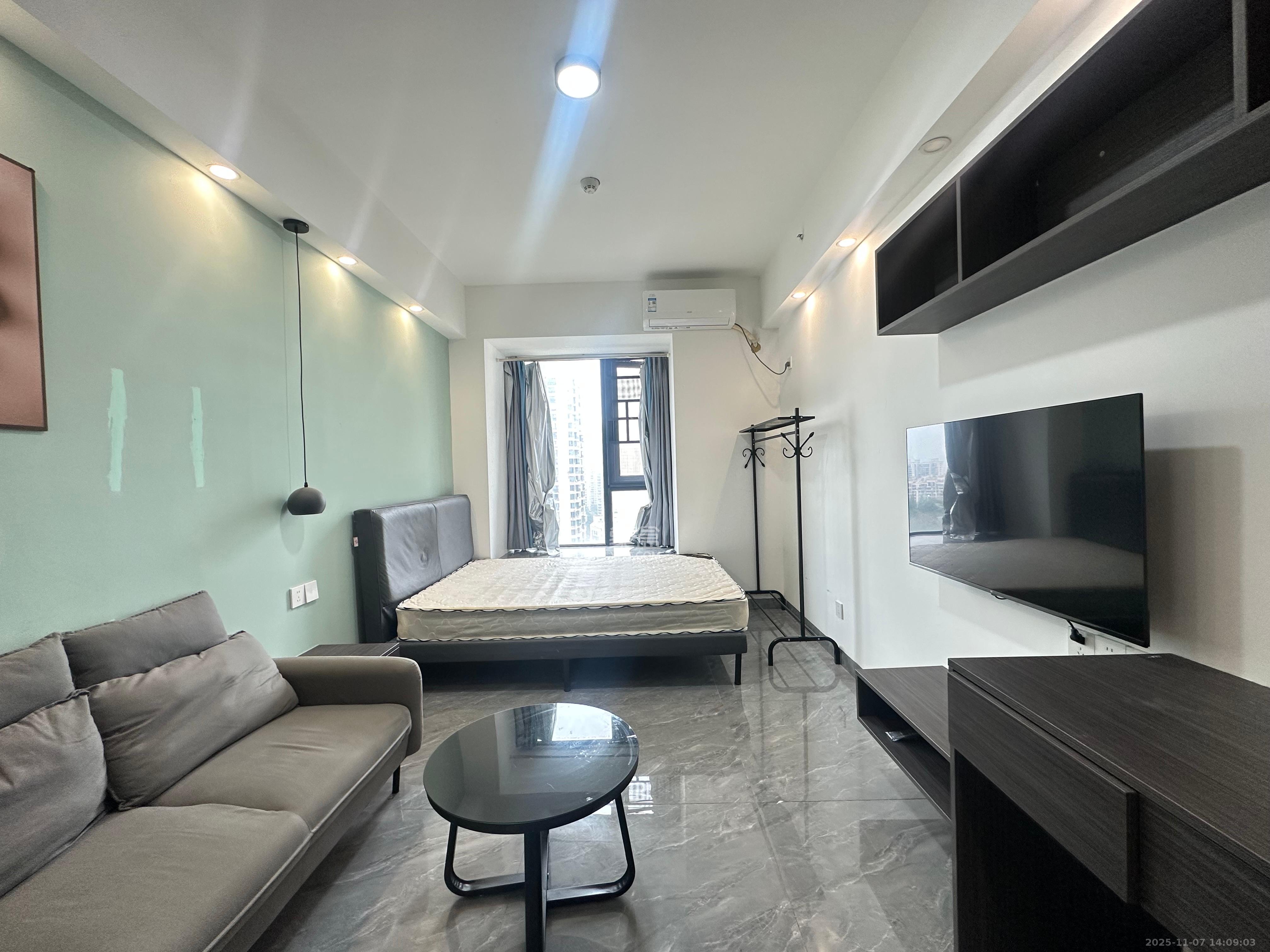 保利麓谷林语I区 1室1厅1卫 1400.0元/月 保利麓谷林语I区 1室1厅1卫 1400.0元/月室内图