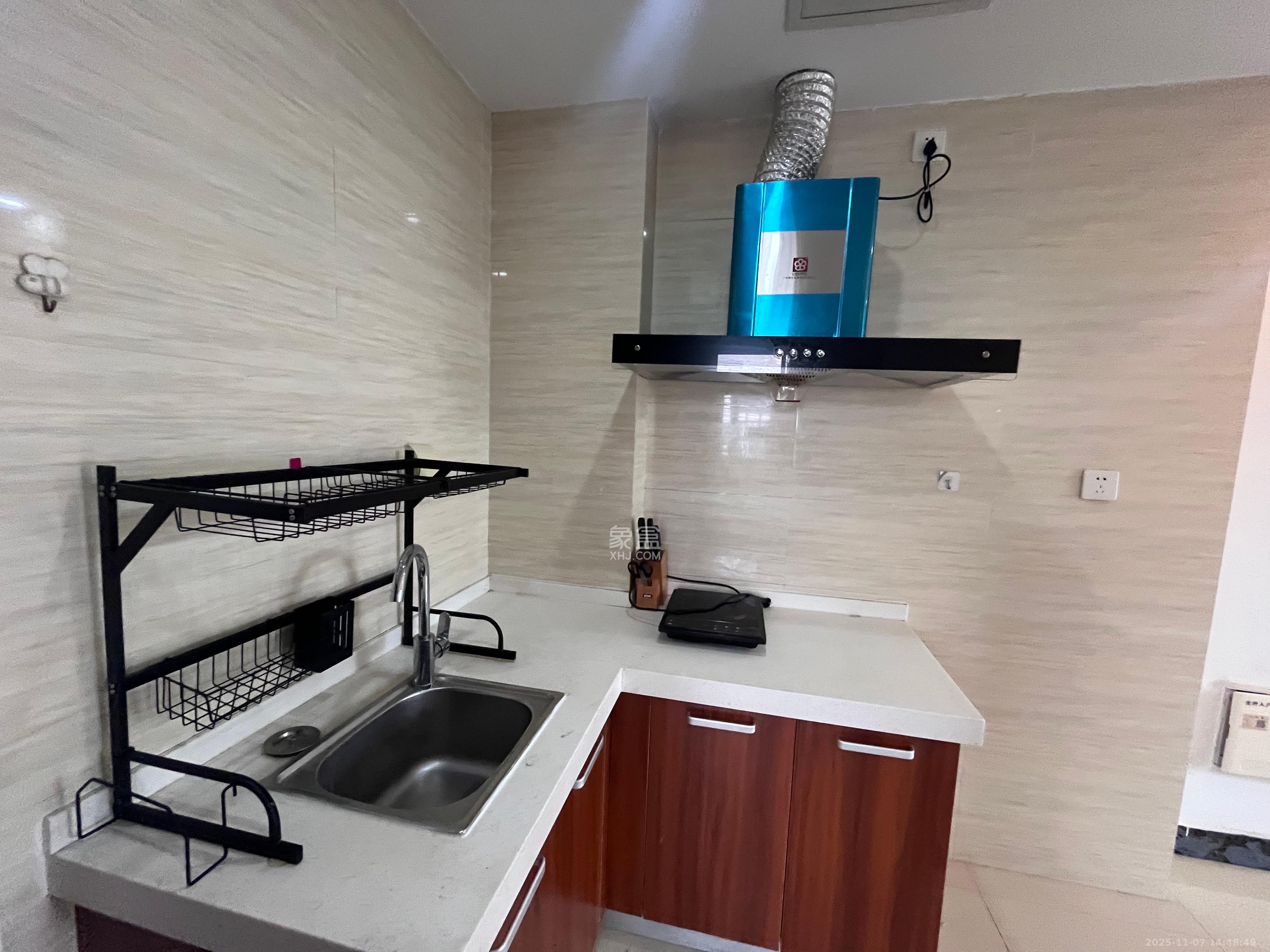 中建木莲工社  1室1厅1卫    1400.0元/月室内图