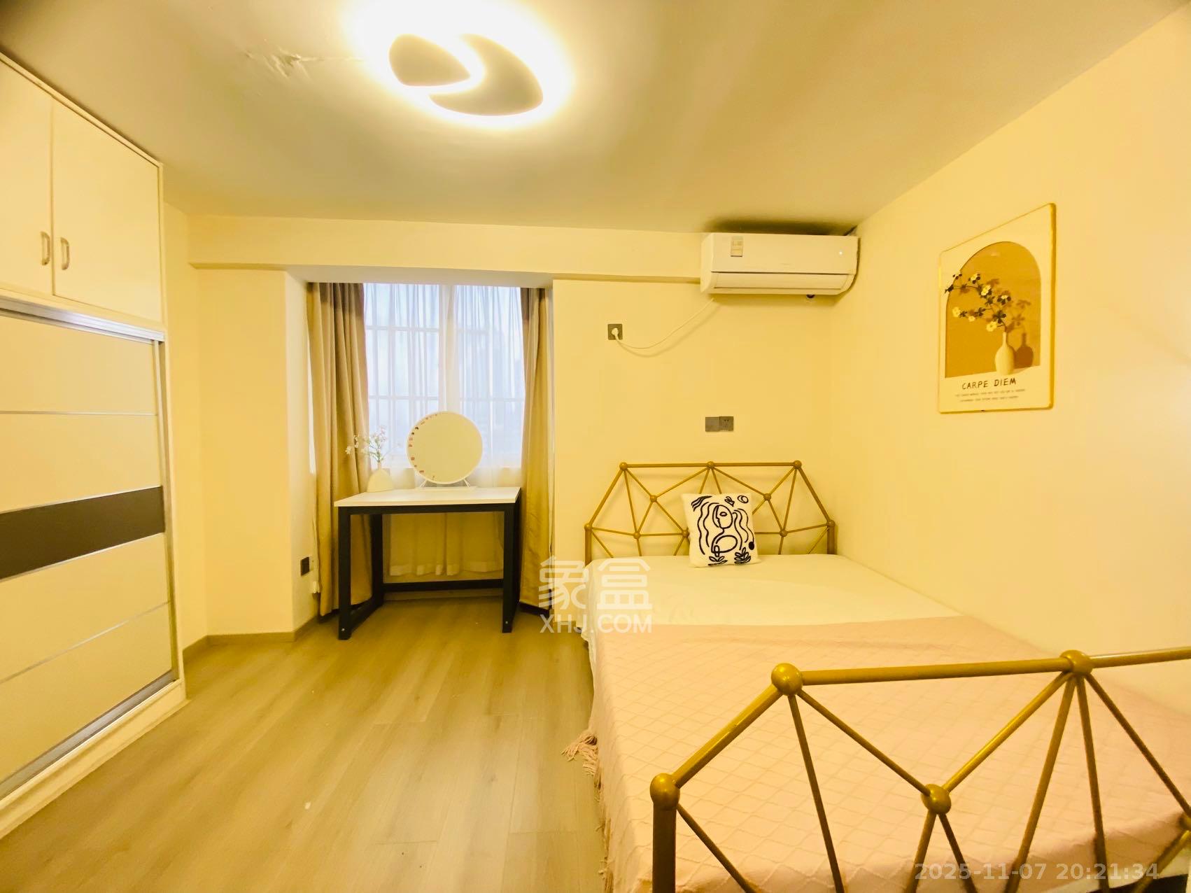 宏景名厦 1室2厅2卫 3580.0元/月 宏景名厦 1室2厅2卫 3580.0元/月室内图