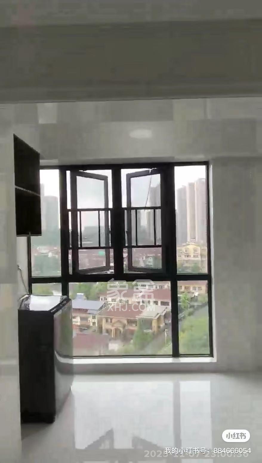 云和华府  3室2厅2卫    3000.0元/月室内图