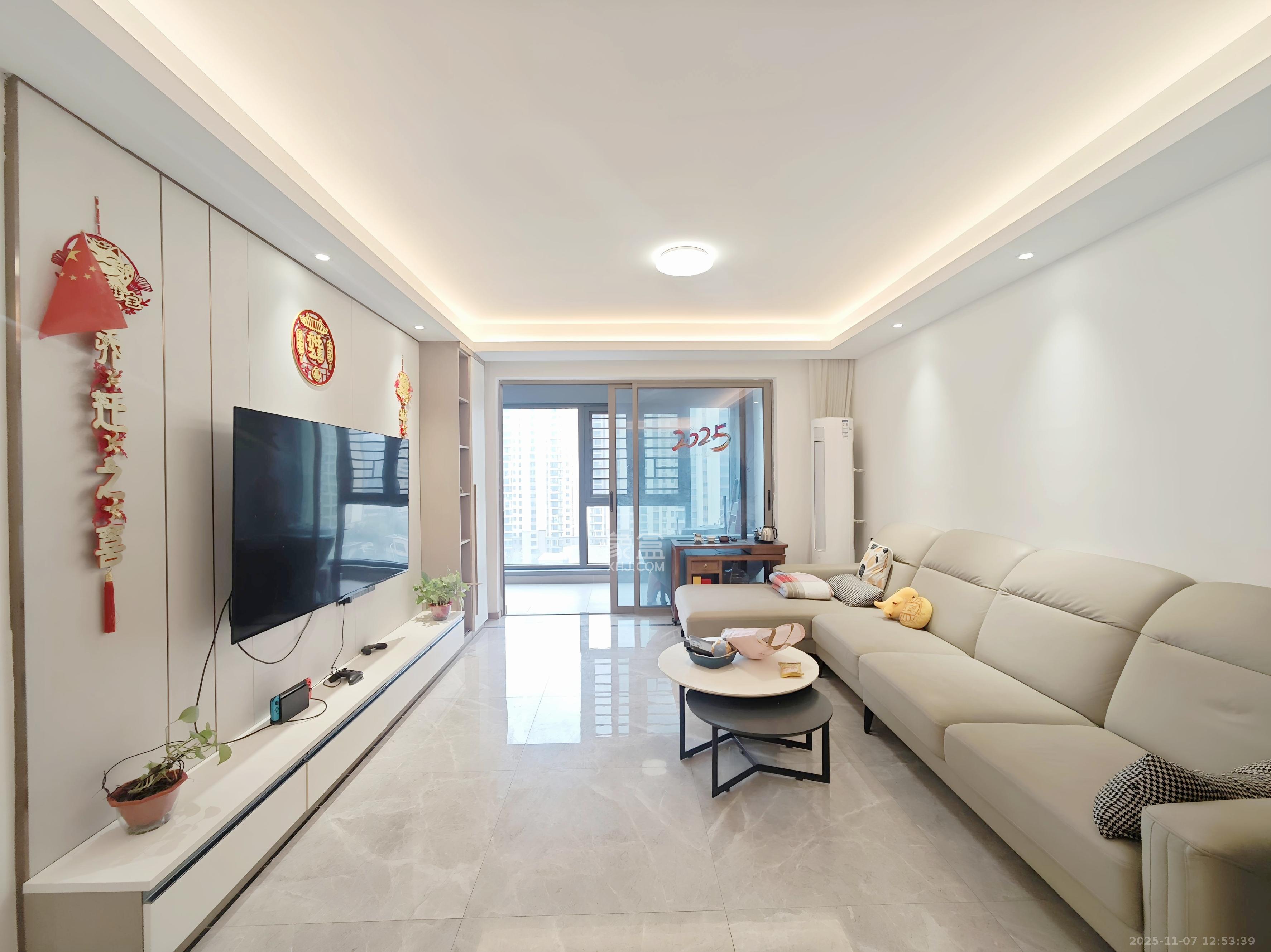 旭辉雨花郡 4室2厅2卫 4300.0元/月 旭辉雨花郡 4室2厅2卫 4300.0元/月室内图