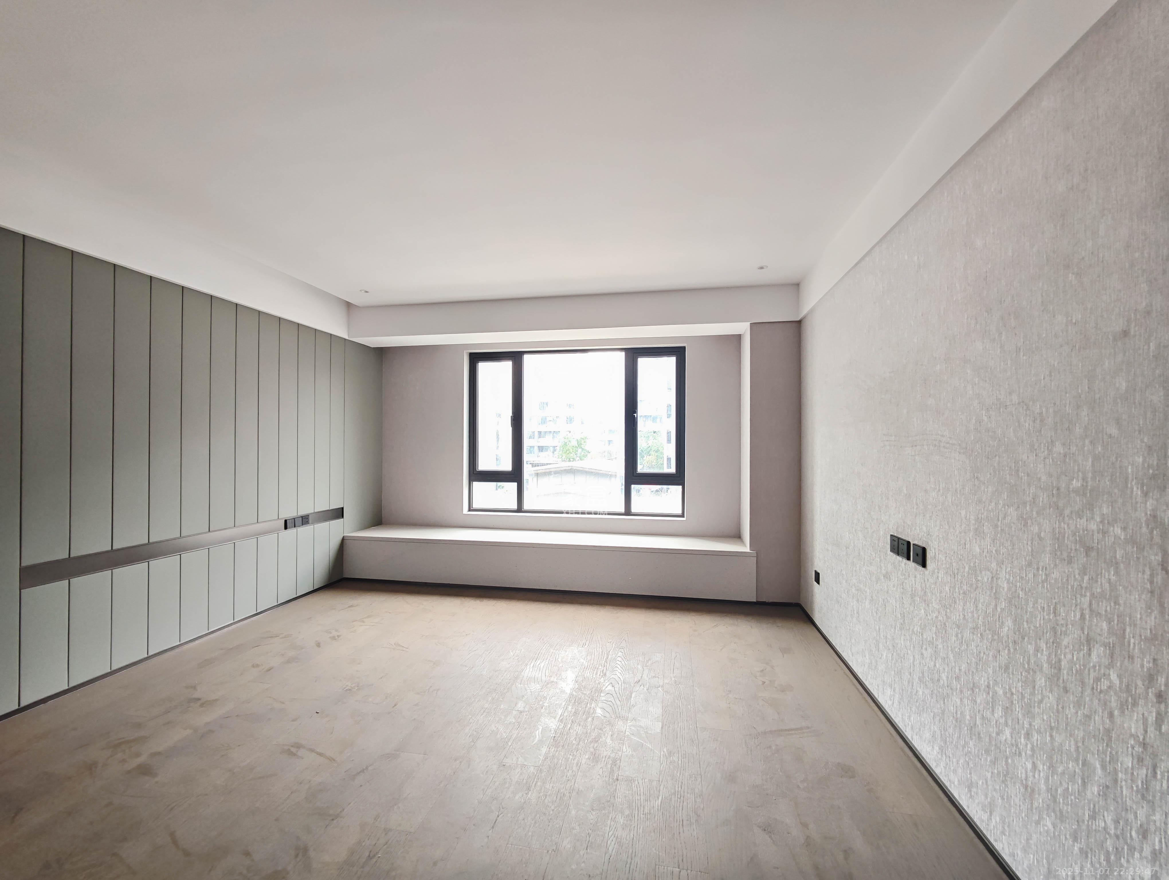 印湘山 4室2厅2卫 286.0万 印湘山 4室2厅2卫 286.0万卧室