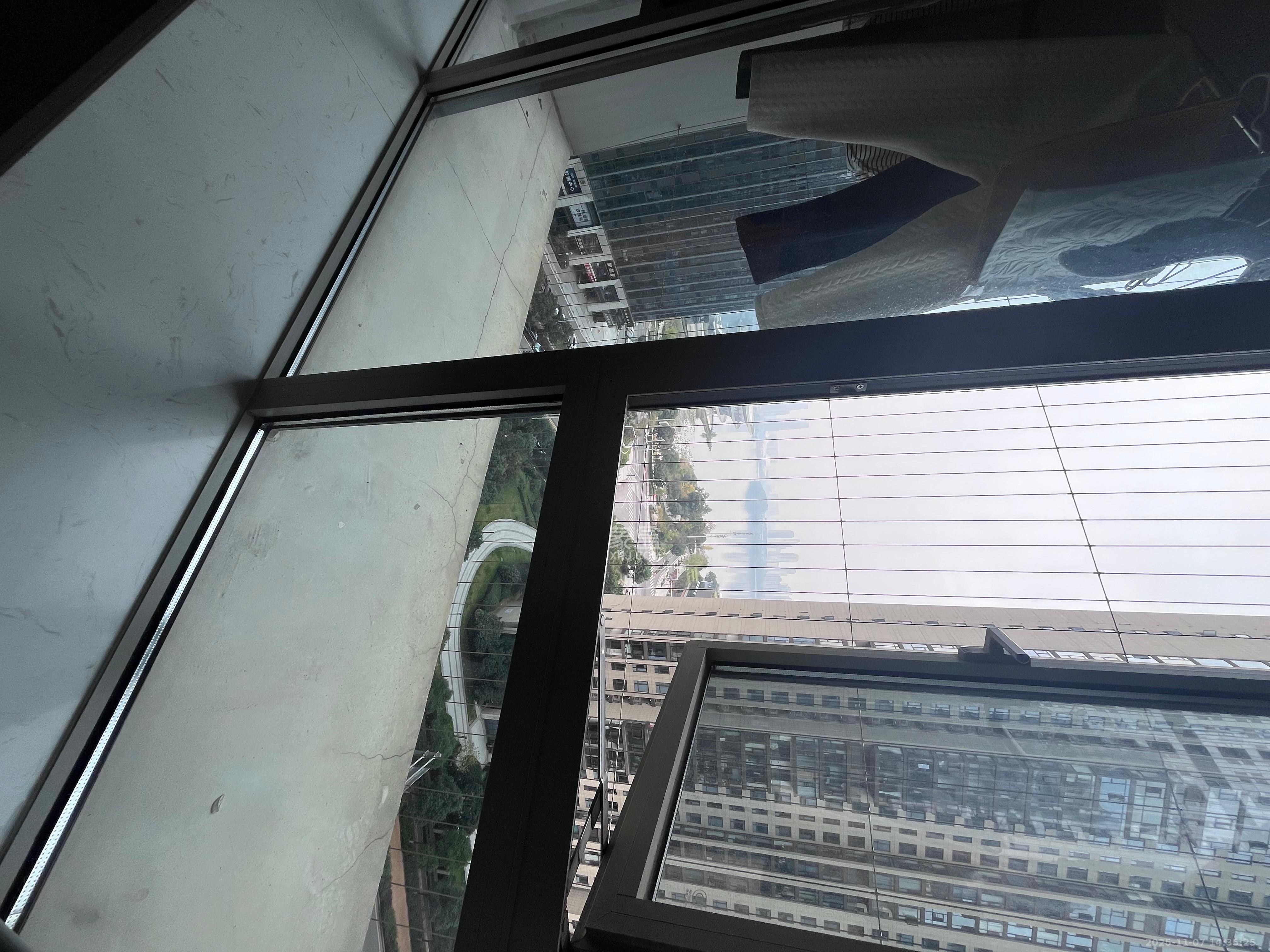 梅溪湖金茂湾  1室1厅1卫    1800.0元/月室内图