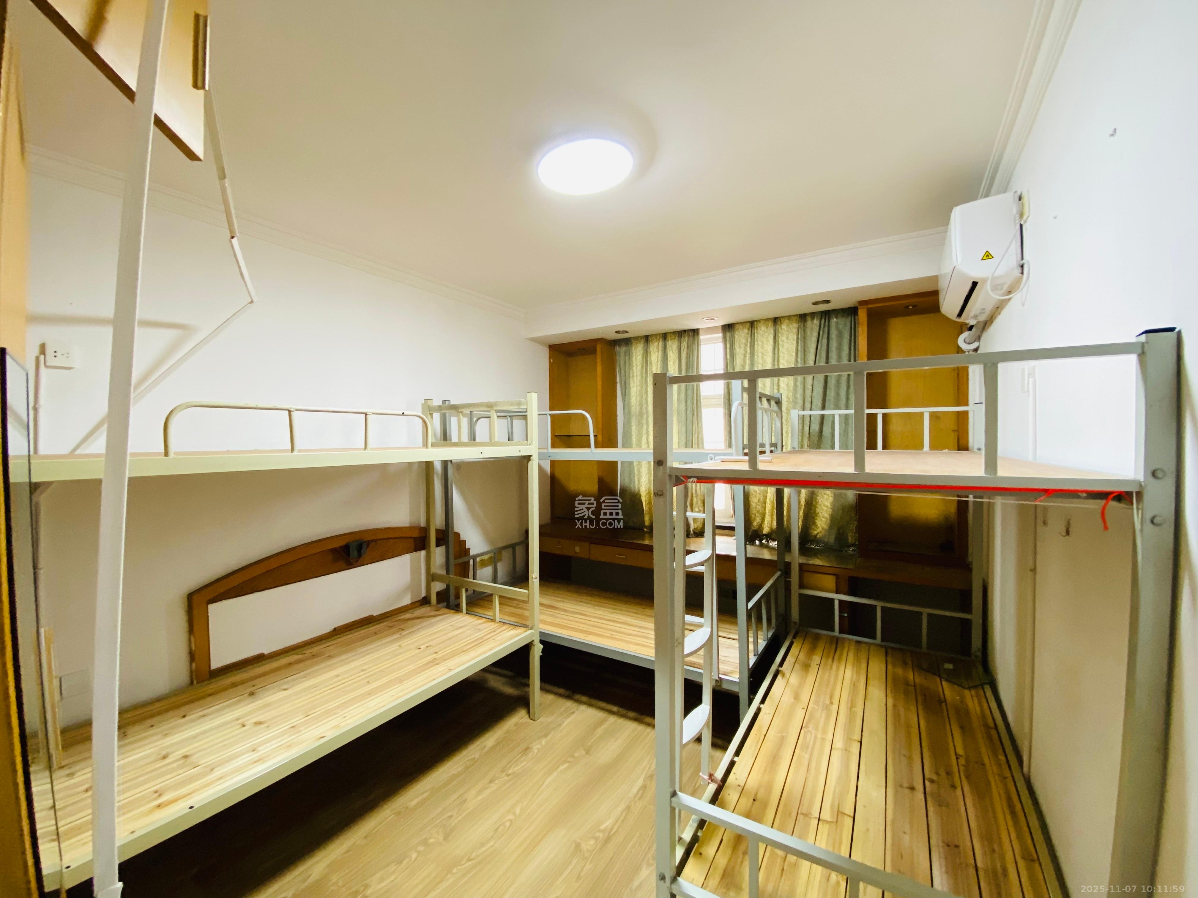 信丰民居 3室2厅1卫 3500.0元/月 信丰民居 3室2厅1卫 3500.0元/月室内图