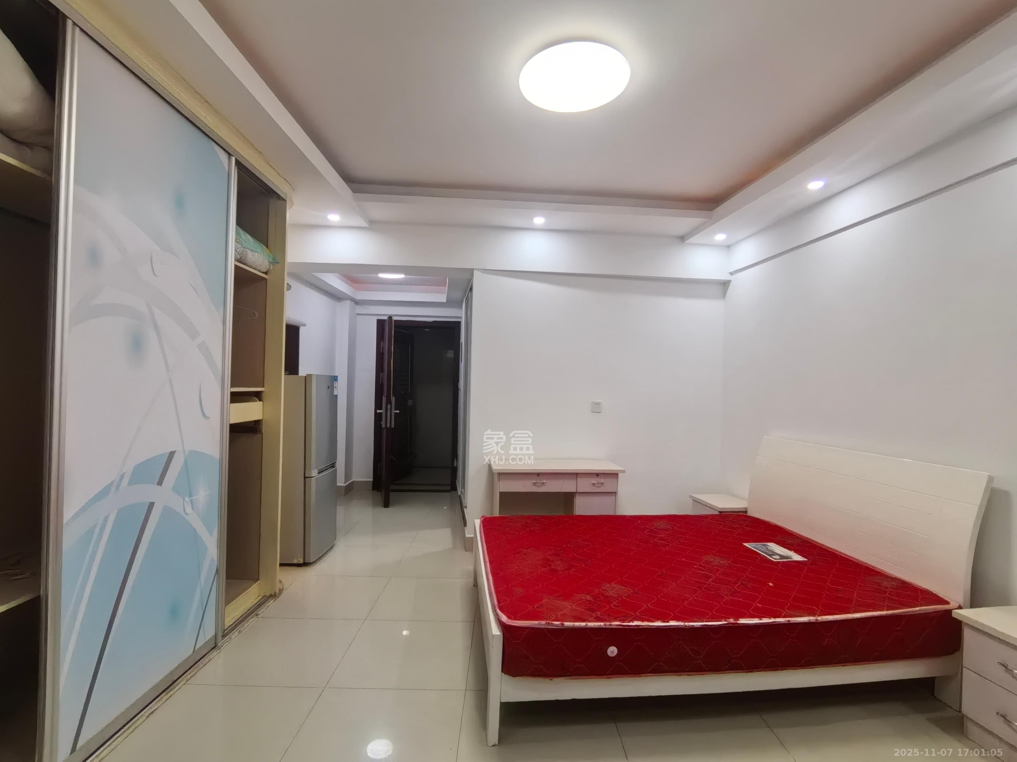 天健芙蓉盛世一期 1室1厅1卫 1700.0元/月 天健芙蓉盛世一期 1室1厅1卫 1700.0元/月室内图