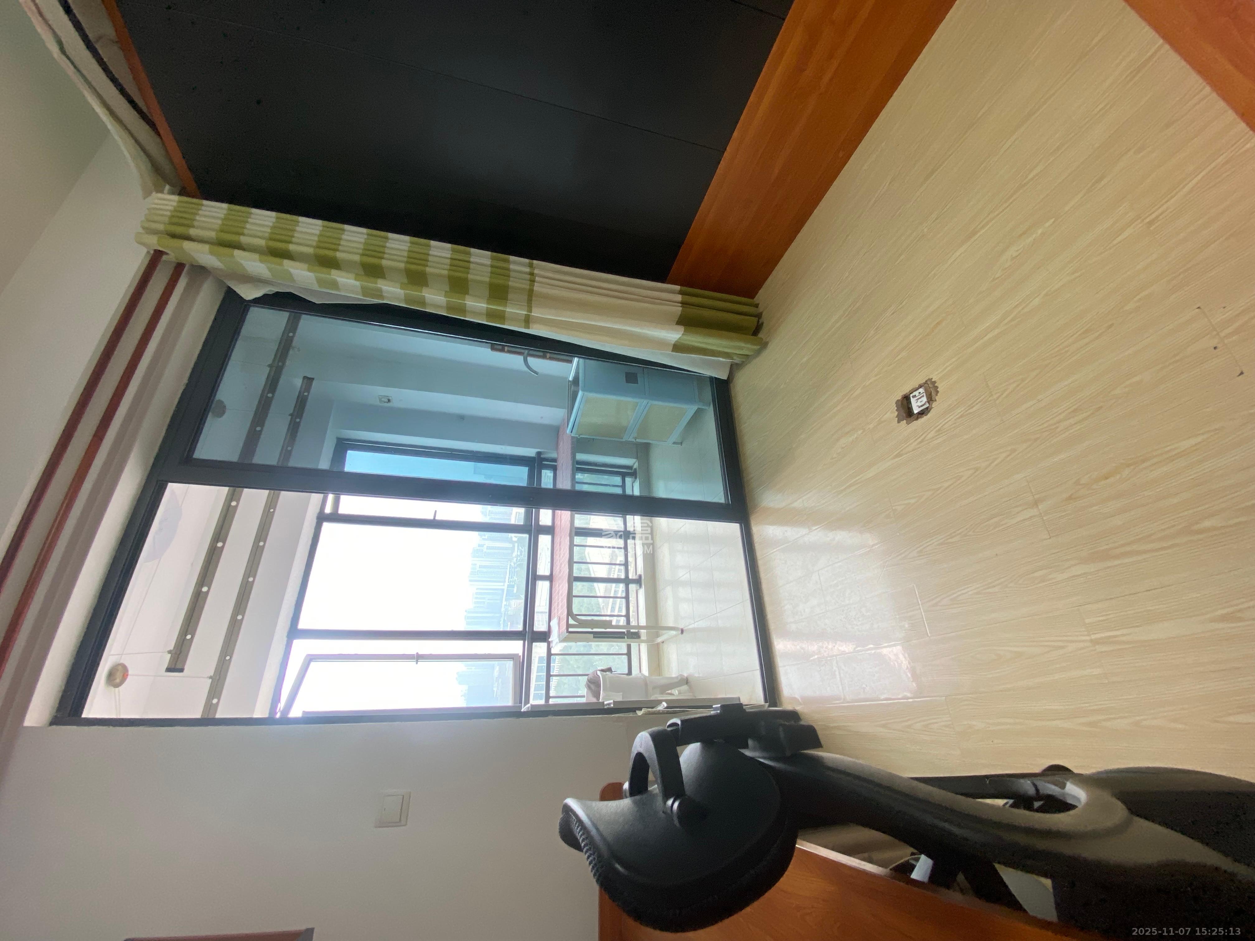 保利麓谷林语I区 1室1厅1卫 1400.0元/月 保利麓谷林语I区 1室1厅1卫 1400.0元/月室内图