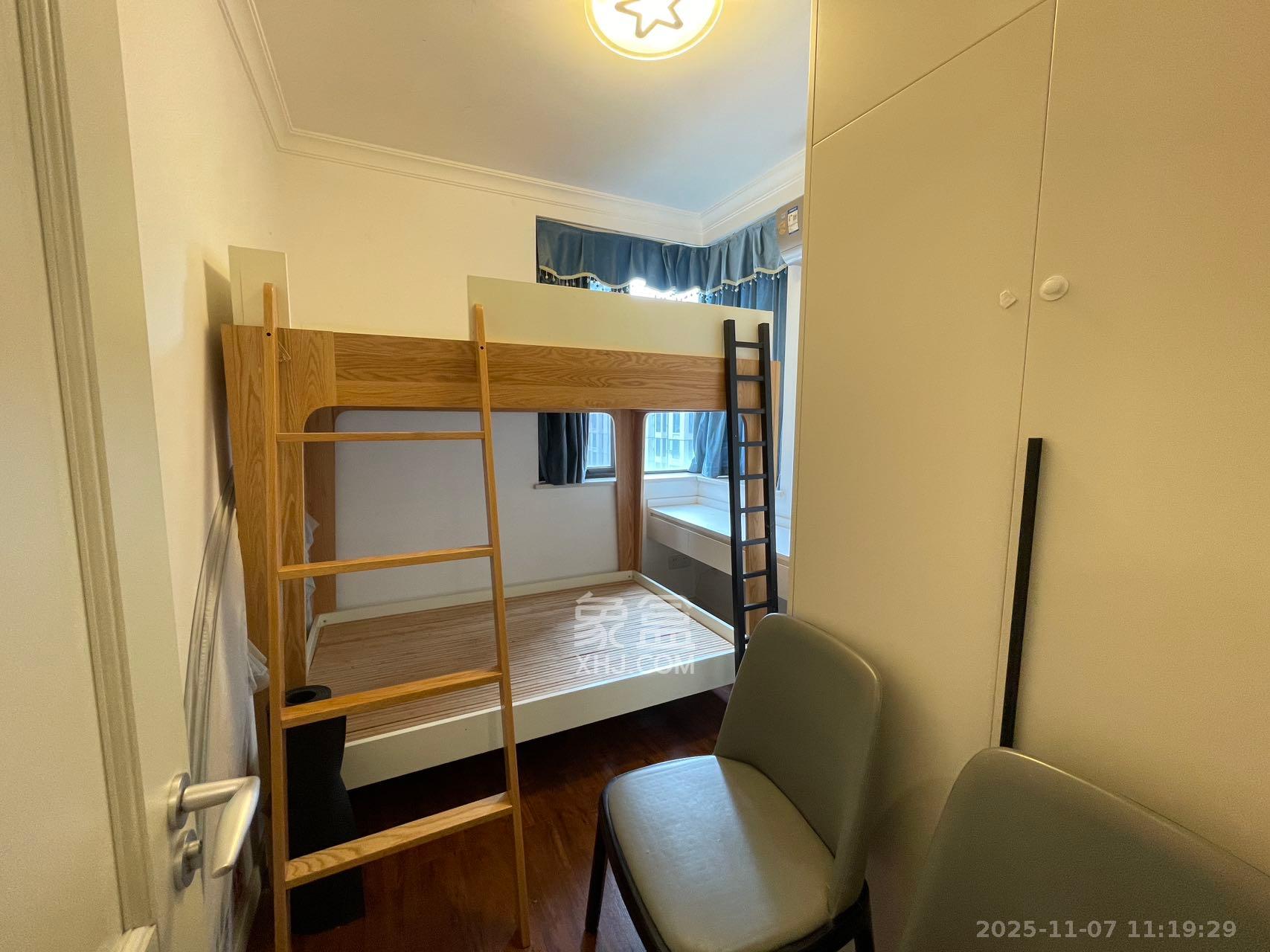 万科魅力之城观澜里  3室2厅2卫    2900.0元/月室内图