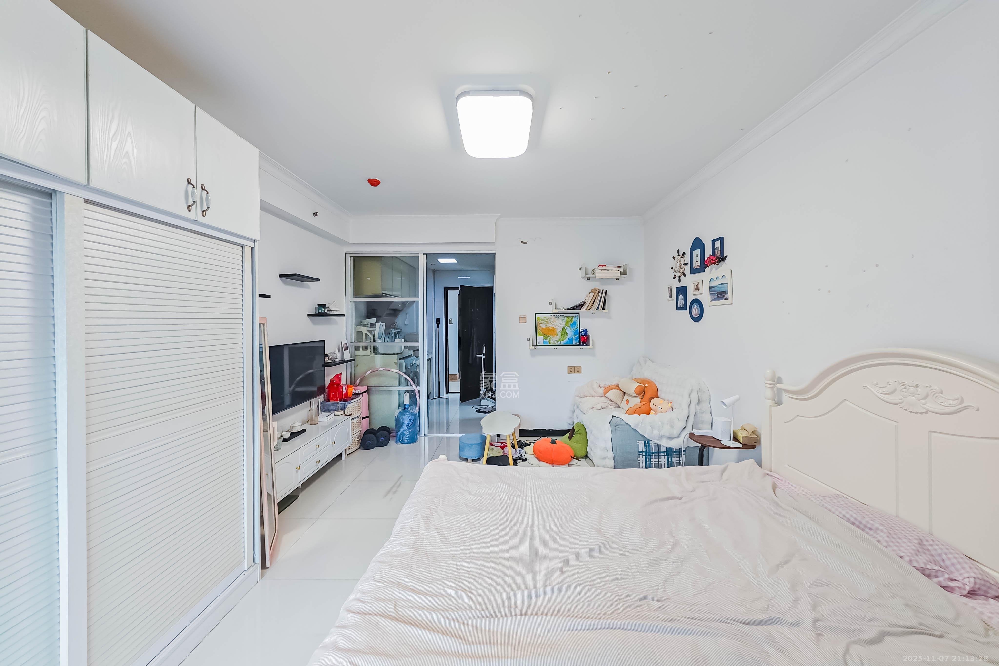 融科东南海 1室1厅1卫 26.0万 融科东南海 1室1厅1卫 26.0万客厅