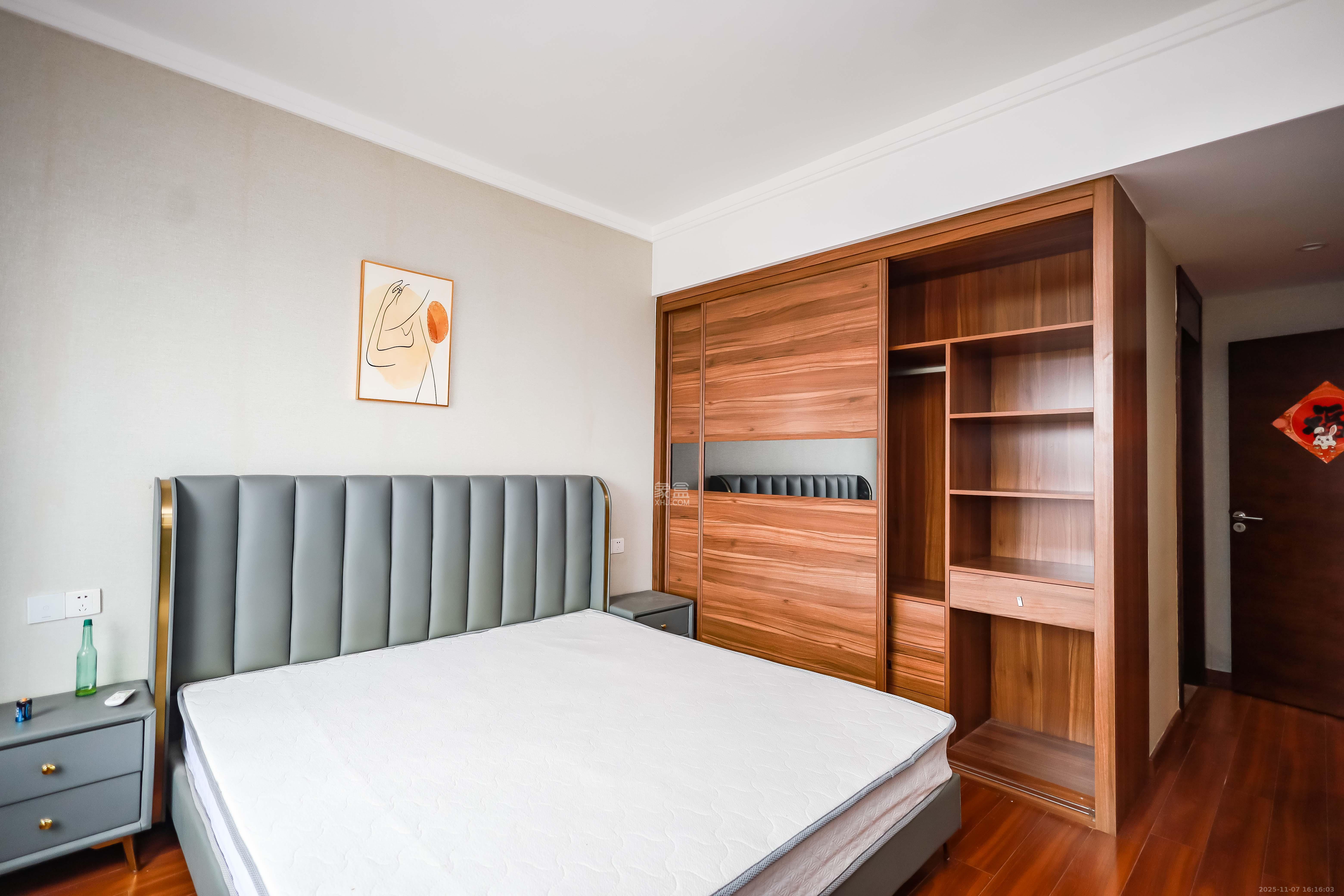 荣泰广场 4室2厅2卫 105.0万 荣泰广场 4室2厅2卫 105.0万卧室