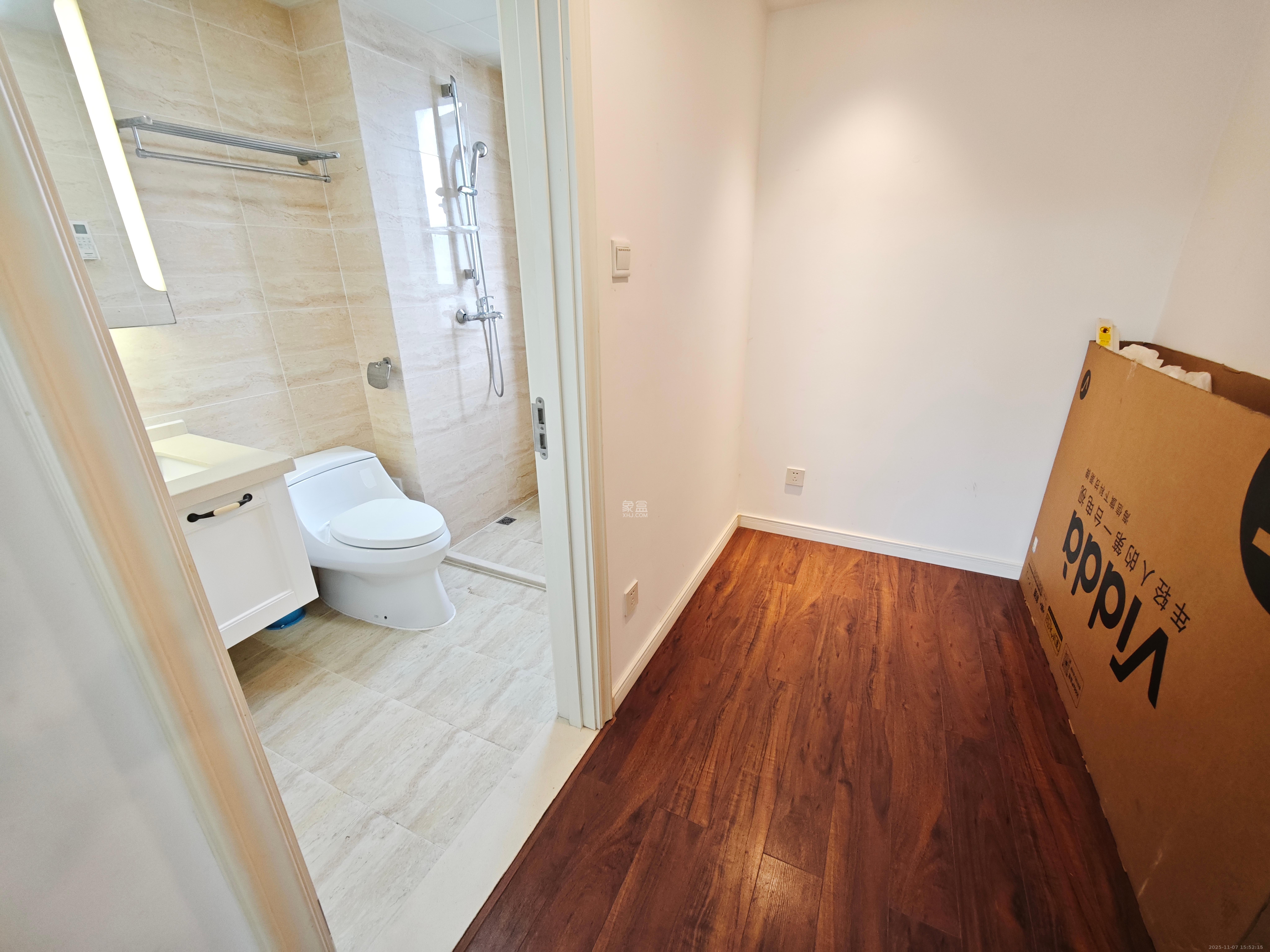 万科魅力之城观澜里 3室2厅1卫 2800.0元/月 万科魅力之城观澜里 3室2厅1卫 2800.0元/月室内图