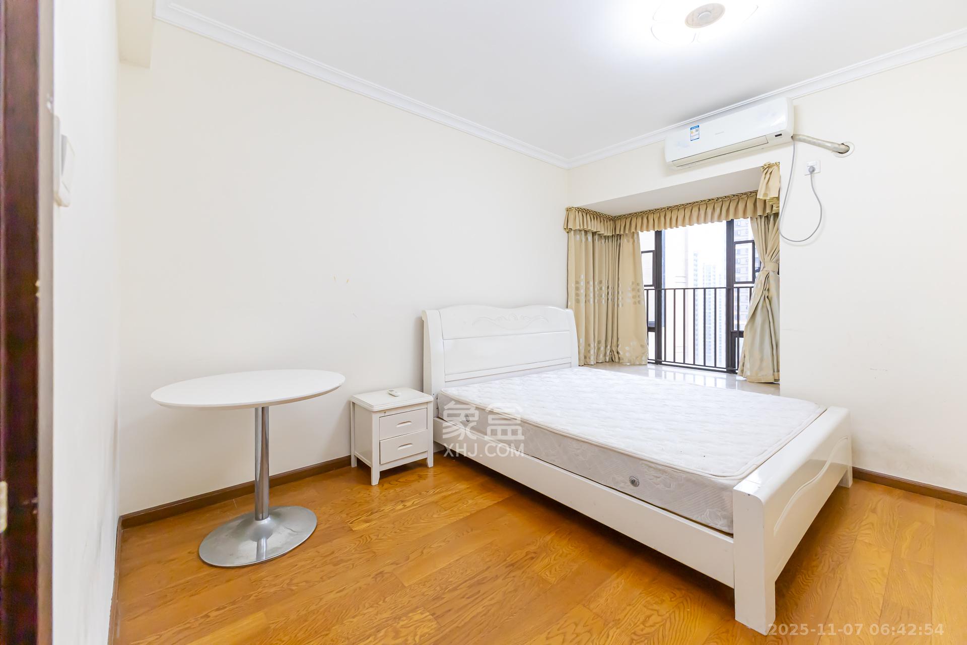 时代倾城一期 2室2厅1卫 61.0万 时代倾城一期 2室2厅1卫 61.0万卧室