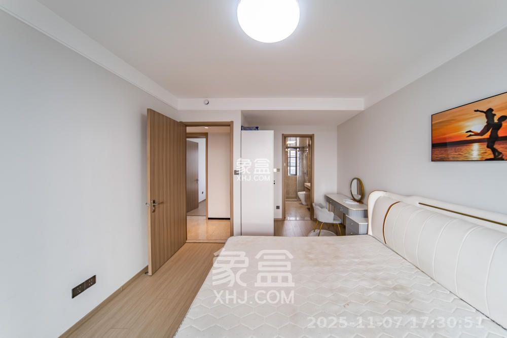 华润凯旋门一期 4室2厅2卫 3200.0元/月 华润凯旋门一期 4室2厅2卫 3200.0元/月室内图