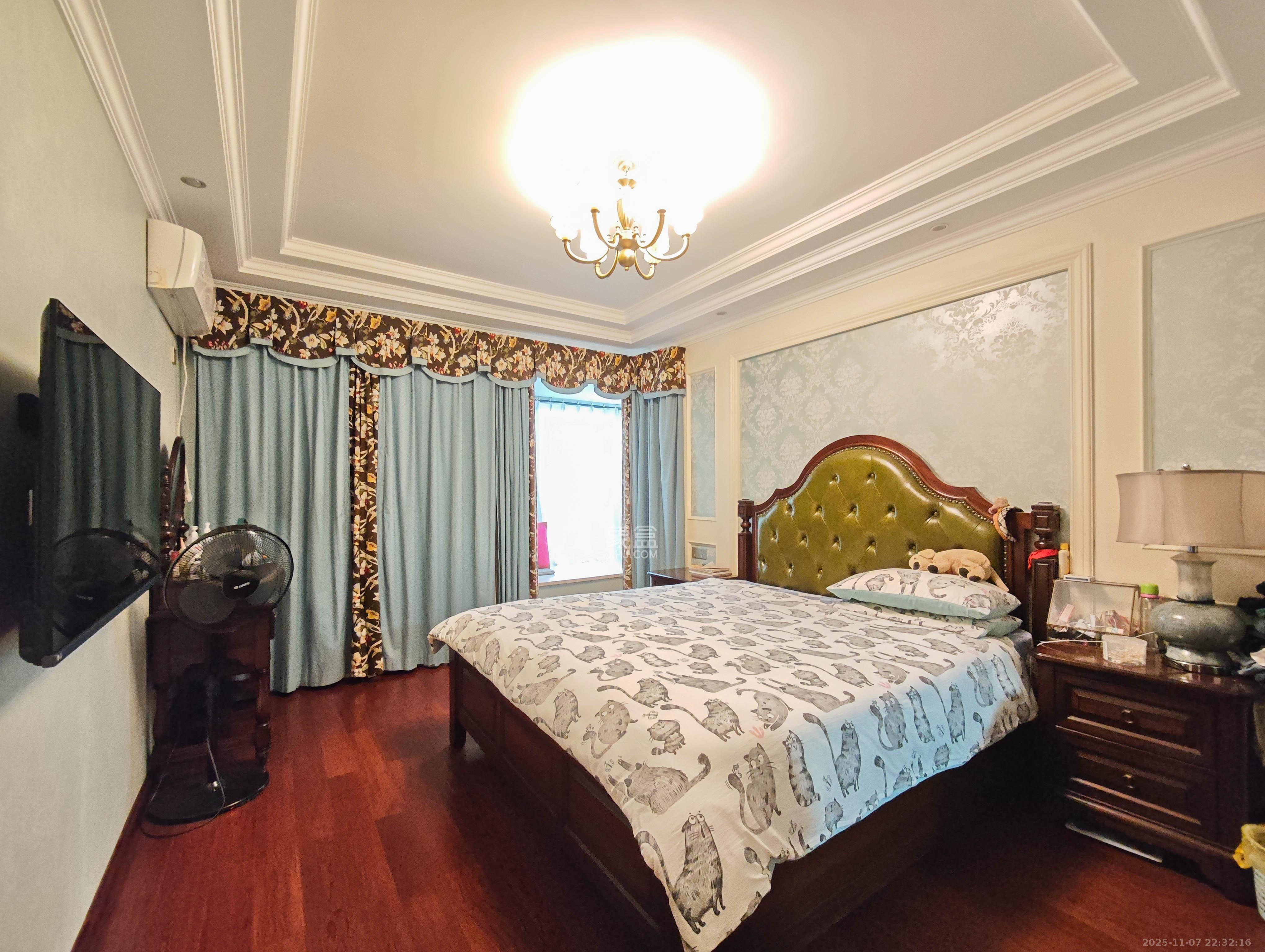 富春山  4室1厅2卫    108.0万卧室