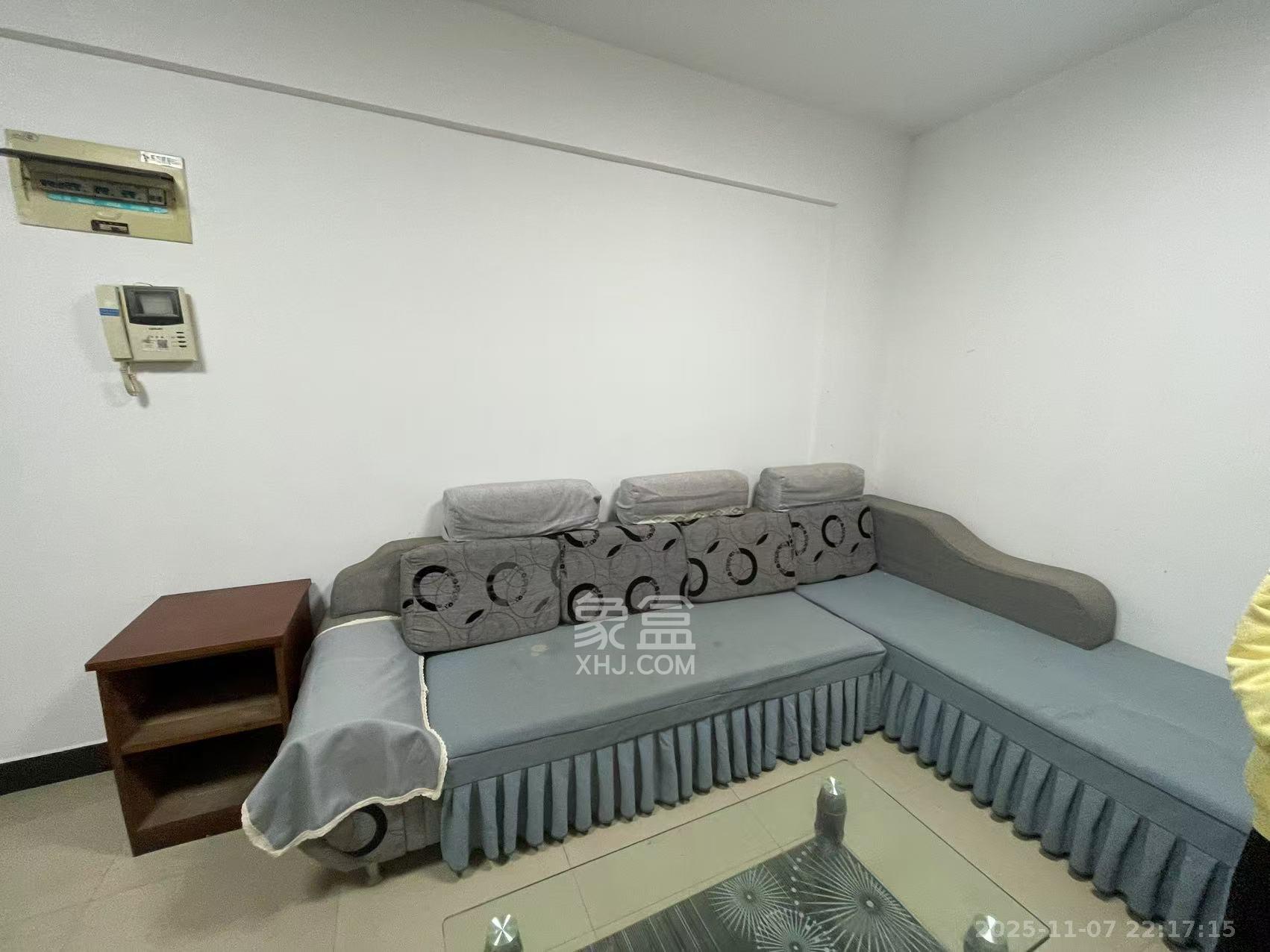 东方银座（东方摩卡）  1室0厅0卫    1600.0元/月