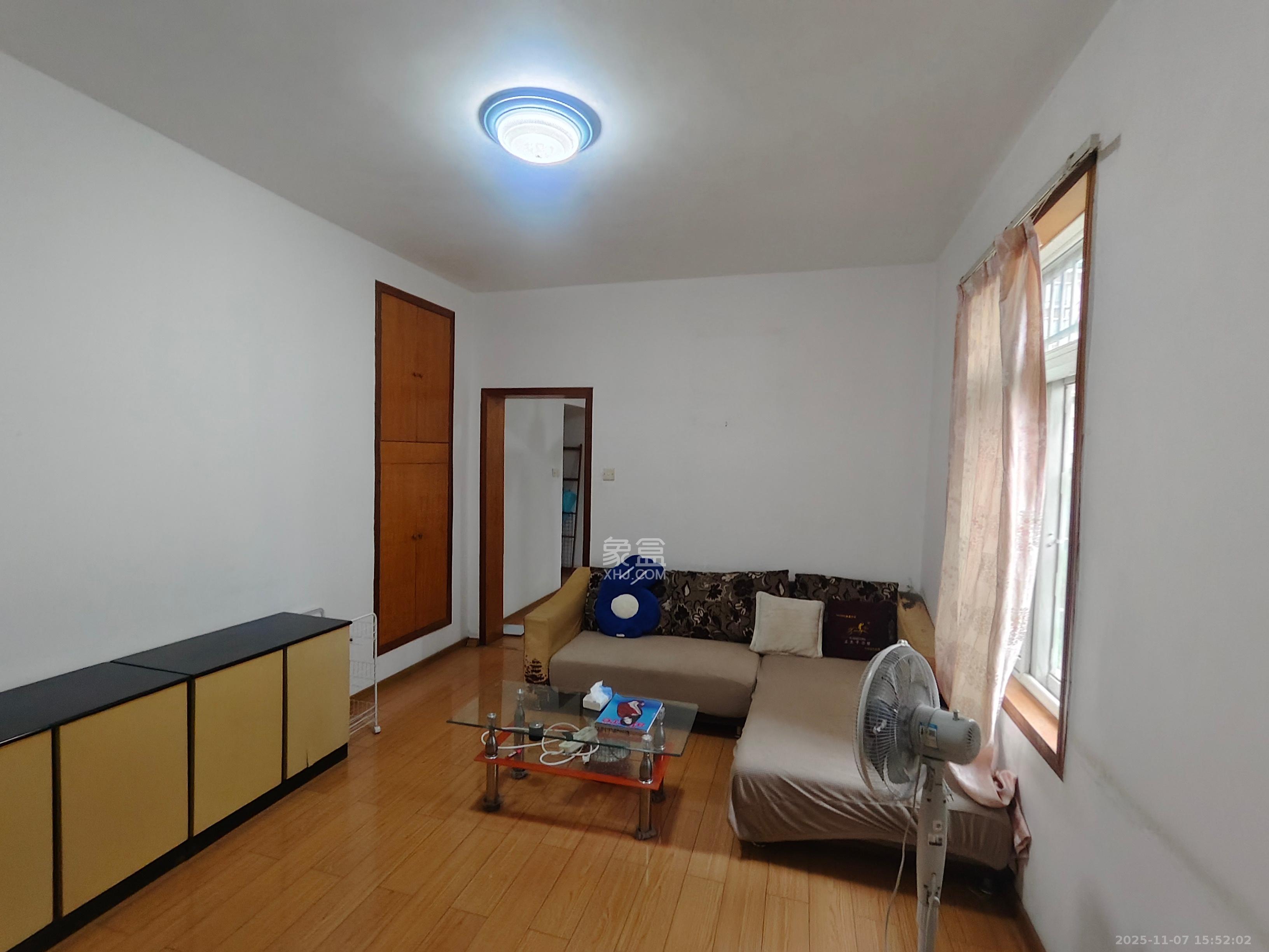 牛角塘社区  2室1厅1卫    1800.0元/月