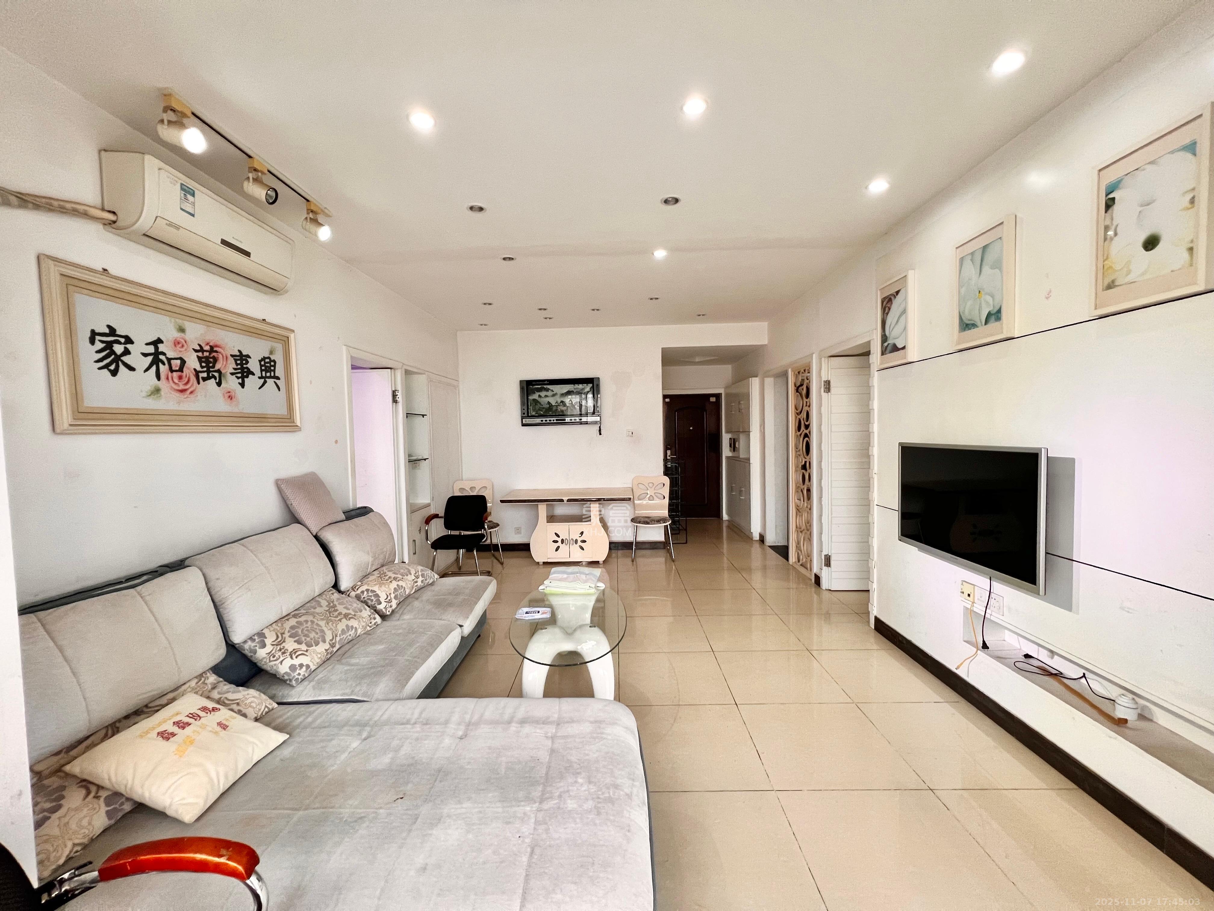 凯姆国际 2室2厅1卫 1900.0元/月 凯姆国际 2室2厅1卫 1900.0元/月室内图