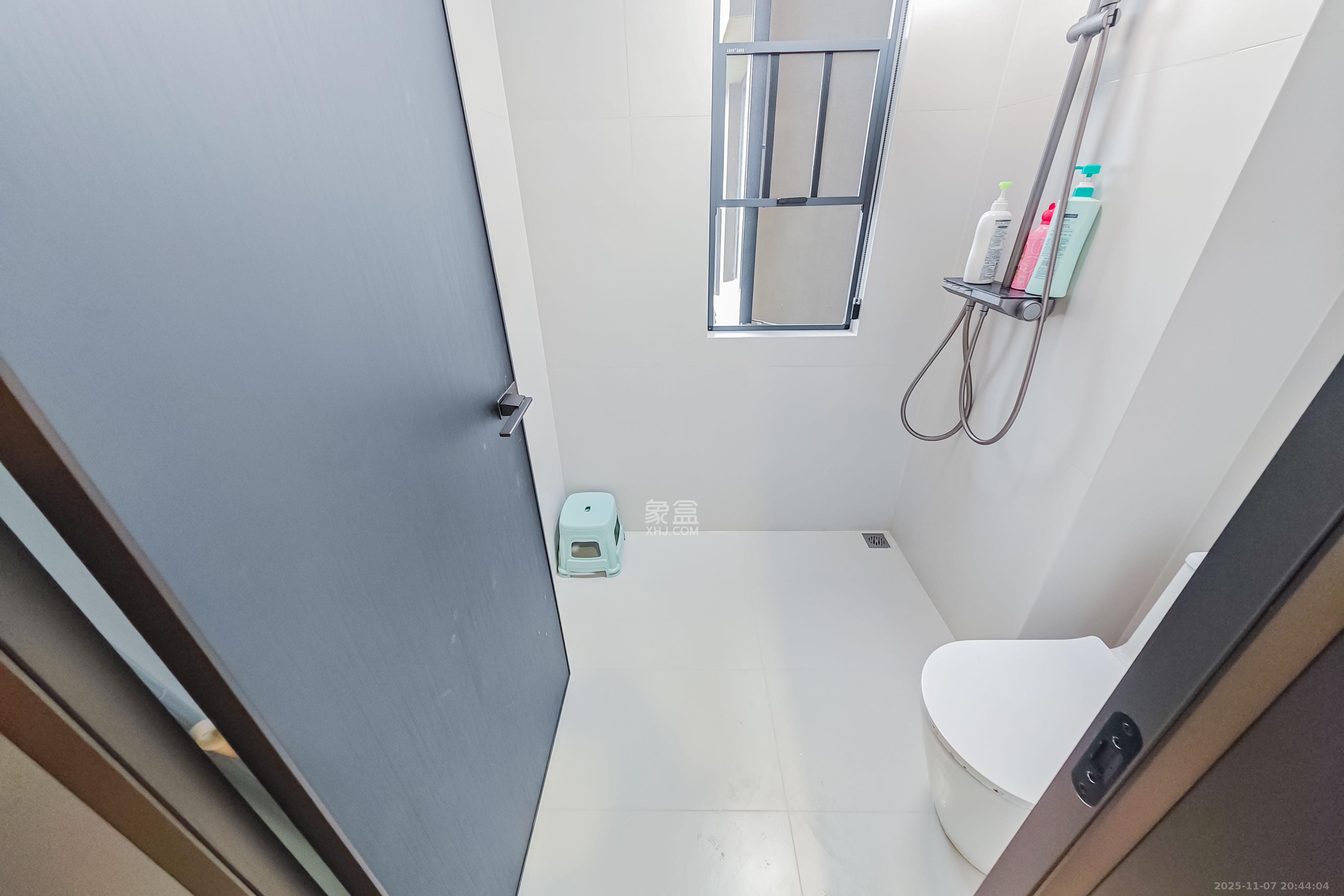 万科金域华府三四期 4室2厅2卫 142.0万 万科金域华府三四期 4室2厅2卫 142.0万卫生间