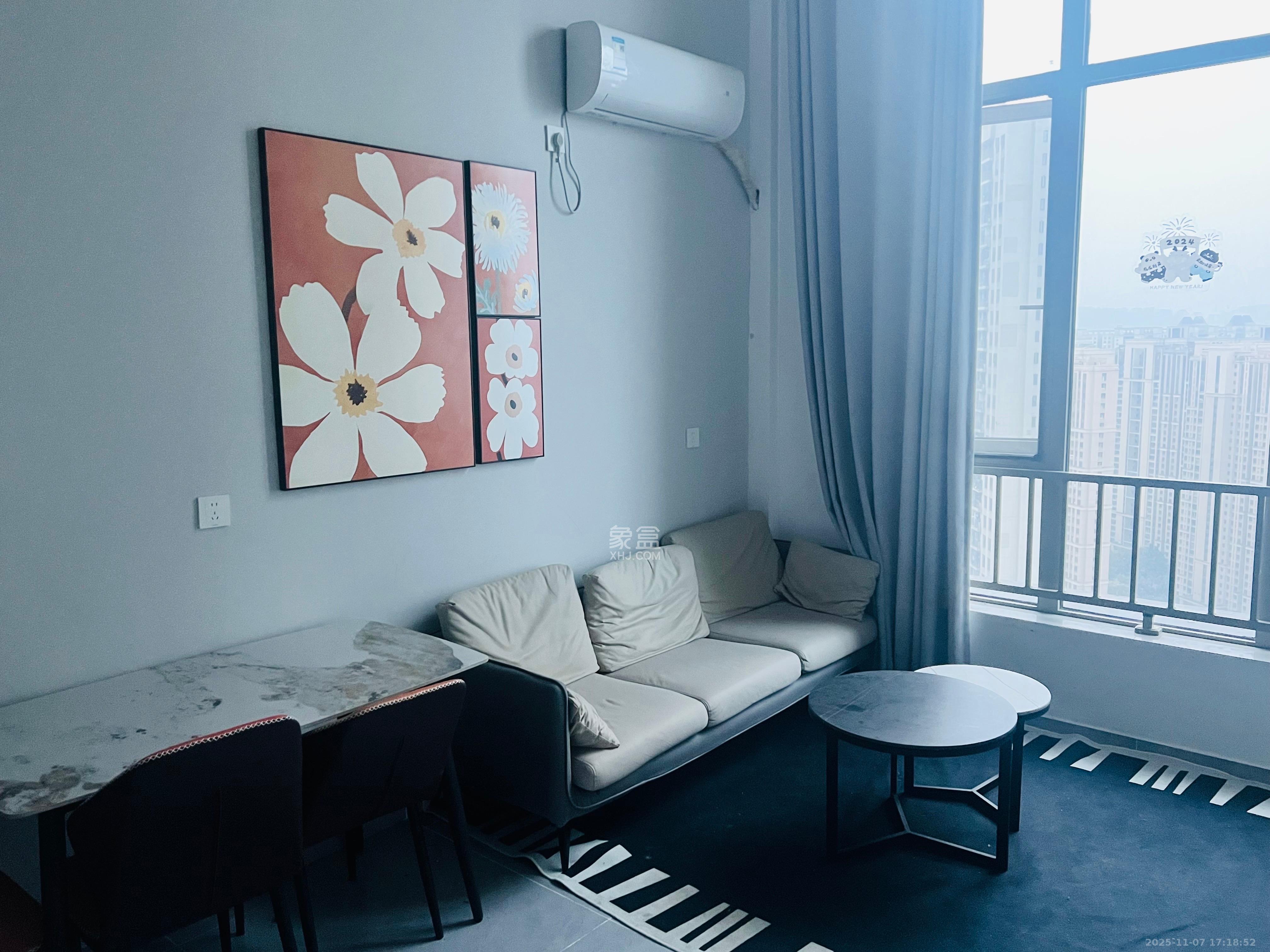 梅溪湖金茂湾 1室0厅0卫 1800.0元/月 梅溪湖金茂湾 1室0厅0卫 1800.0元/月室内图