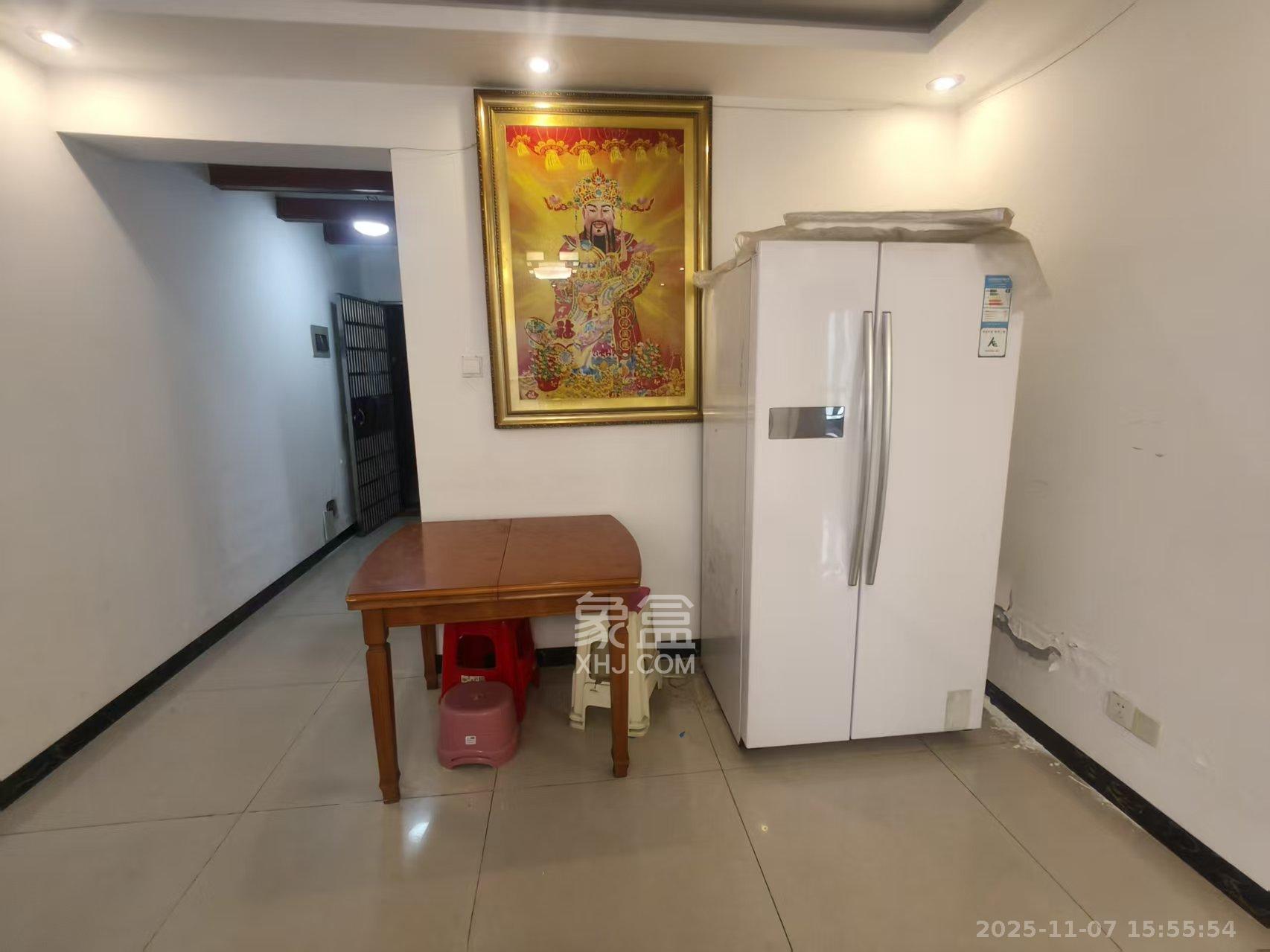 大为时代家园  3室2厅1卫    1700.0元/月室内图