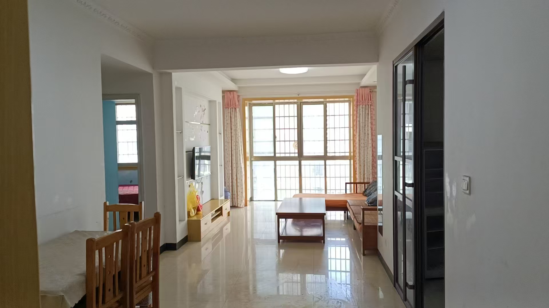 一品恒城 2室1厅1卫 1100.0元/月 一品恒城 2室1厅1卫 1100.0元/月室内图