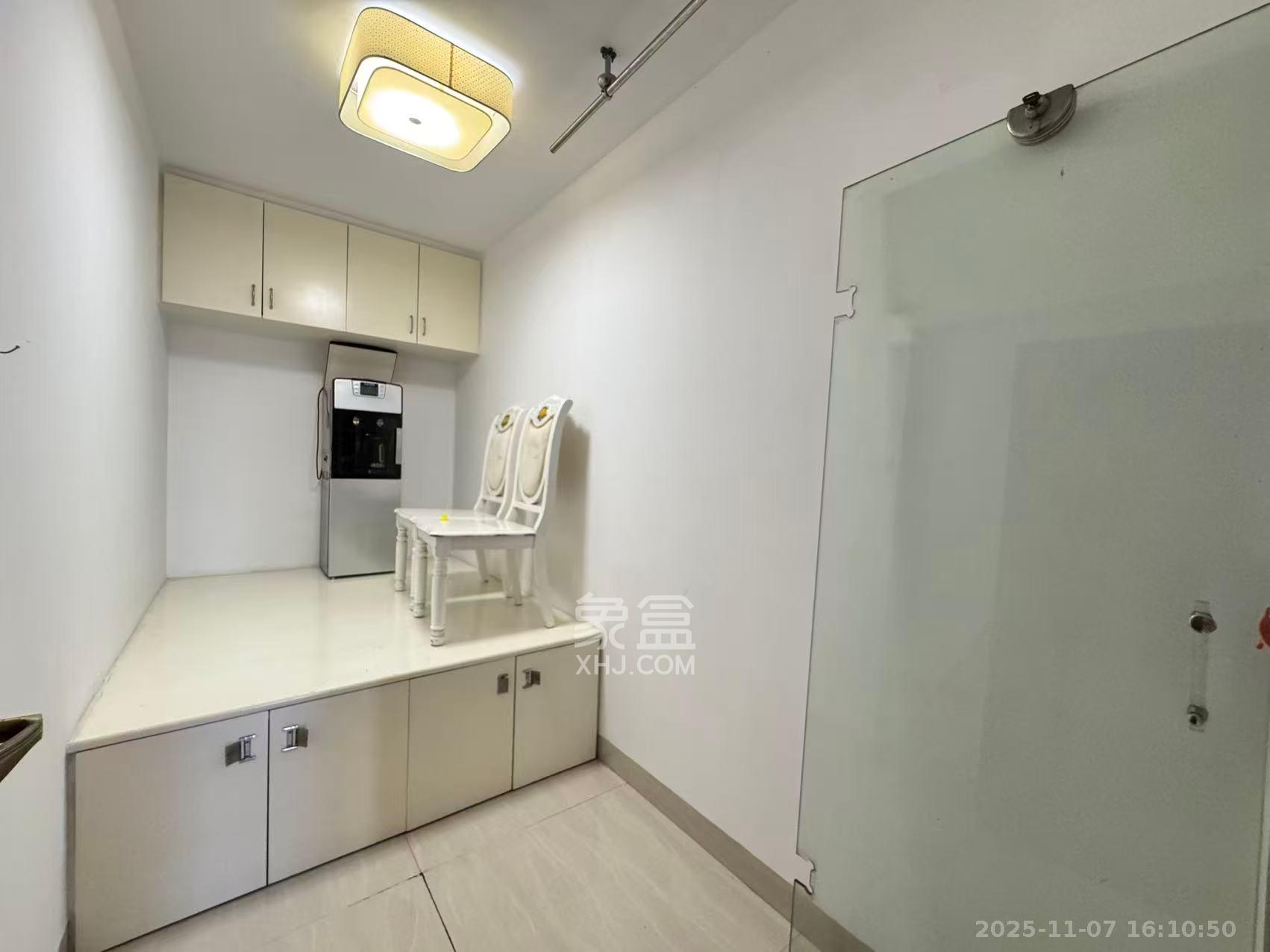 上峰苑（兰亭玥岛）  2室1厅1卫    2000.0元/月室内图